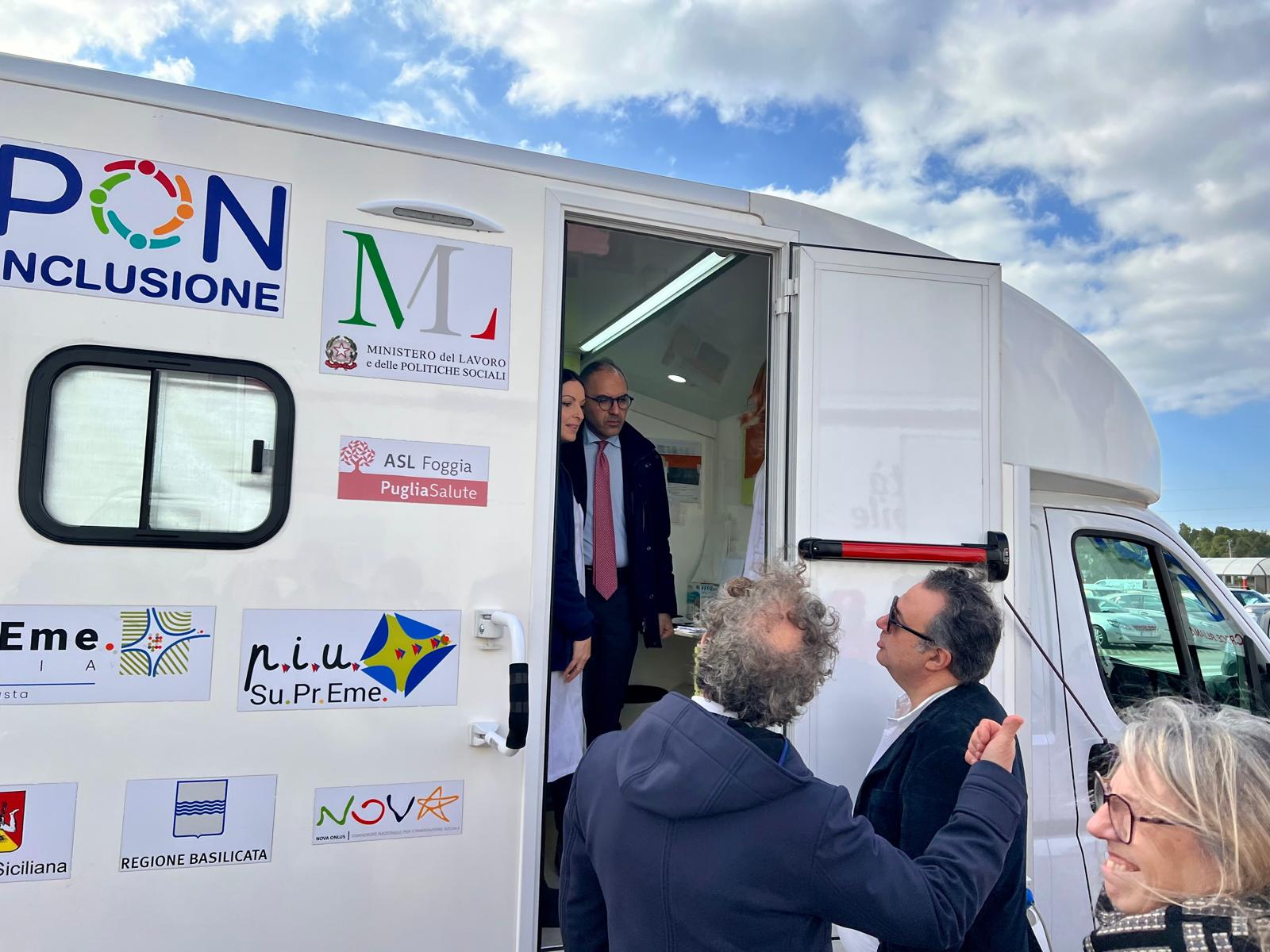 Galleria Giornata Mondiale contro il Cancro, Piemontese ai presidi organizzati “in piazza” per diffondere la prevenzione - Diapositiva 4 di 5