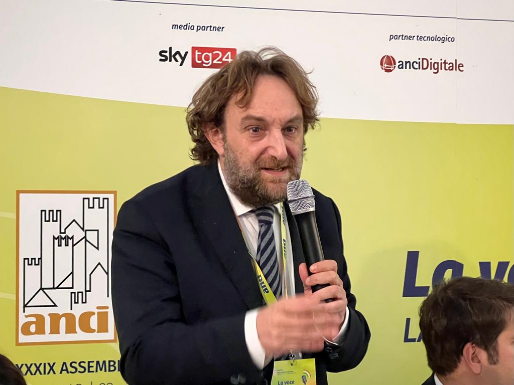 Galleria Turismo sostenibile: siglato l’accordo di cooperazione tra Regione Puglia e ANCI Puglia per lo sviluppo di cammini e bike economy - Diapositiva 9 di 9