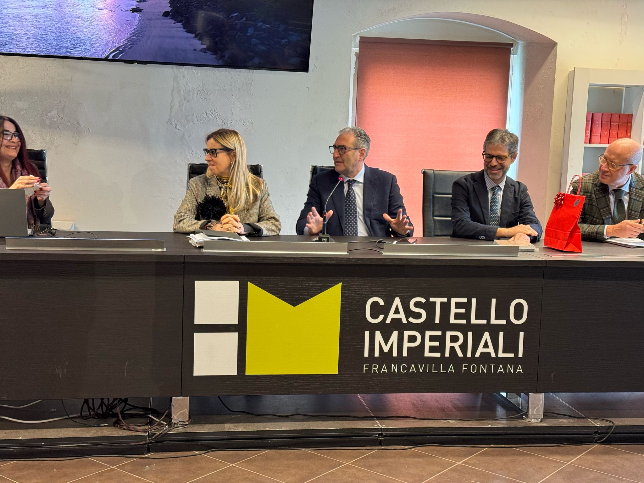 Galleria Dismissione degli impianti di discarica: parte da Francavilla Fontana la strategia di riqualificazione ambientale - Diapositiva 4 di 5