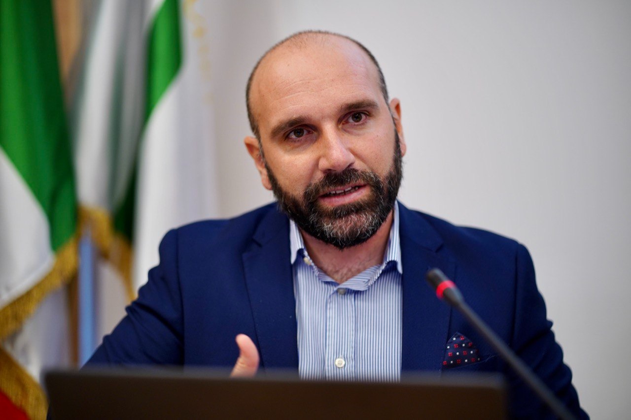 Galleria Turismo sostenibile: dalla Regione Puglia interventi per 3,2 milioni sulla rete dei cammini. Presentato il progetto di infrastrutturazione che coinvolgerà tutte le province pugliesi - Diapositiva 10 di 13