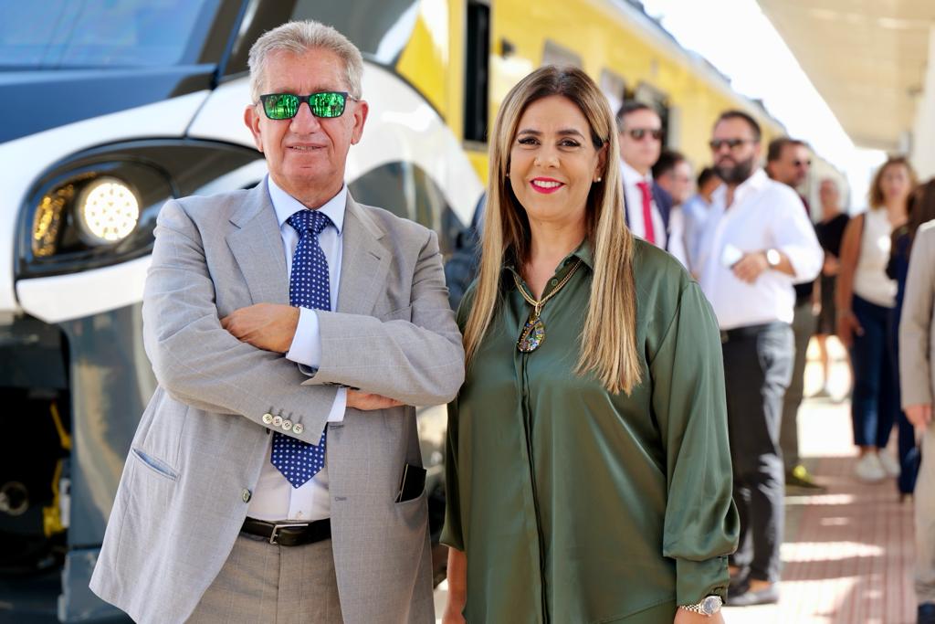 Galleria Trasporti, presentati i nuovi treni regionali Alstom che circoleranno sulla linea di Ferrotramviaria - Diapositiva 3 di 28