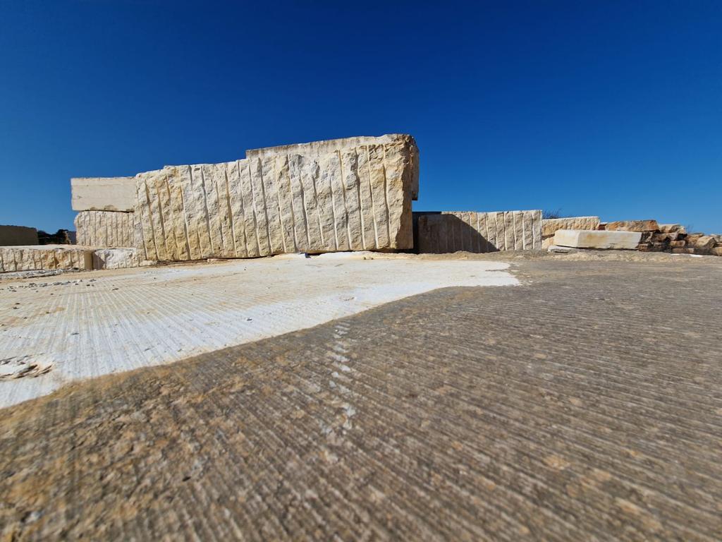 Galleria Stone landscapes. New stories for mediterranean quarries Festival di Architettura. Cursi – Trani – Apricena Parabita – Canosa 15 – 30 aprile 2023 - Diapositiva 2 di 4