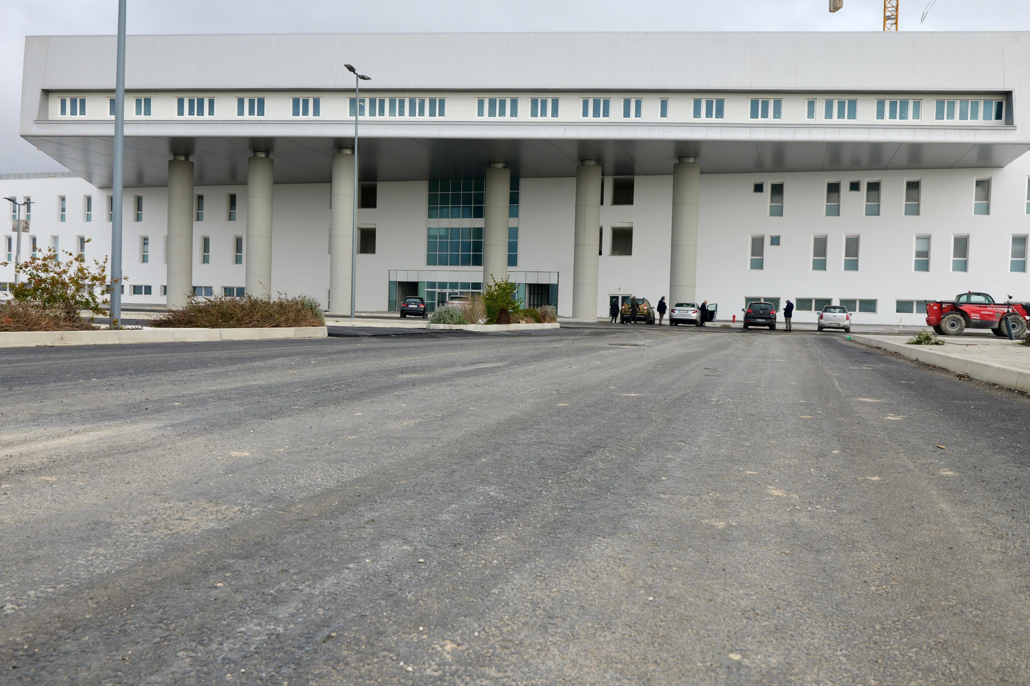 Galleria TARANTO, RIUNITA LA STRUTTURA SPECIALE PER IL COMPLETAMENTO DELL’OSPEDALE&nbsp;SAN CATALDO. - Diapositiva 3 di 4