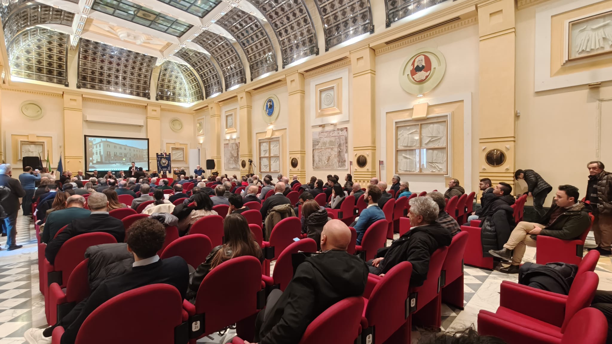 Galleria Pozzi e uso dell'acqua: illustrata a Foggia la nuova legge regionale - Diapositiva 3 di 4