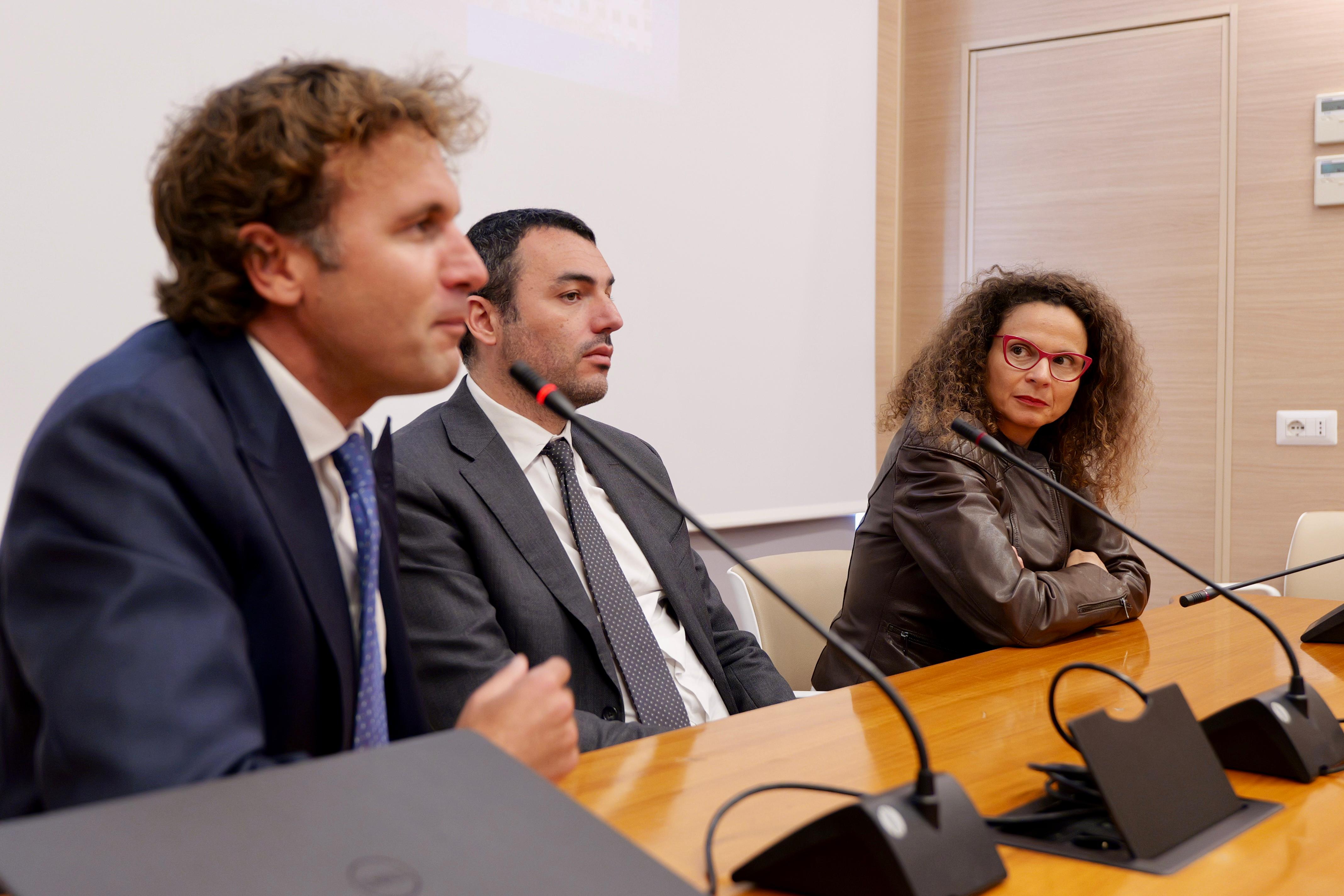 Galleria Vivere e lavorare (d)al Sud si può. Il 12 e 13 aprile, con ABCD, Bari riaccoglie la sfida di diventare Capitale Digitale. - Diapositiva 1 di 5