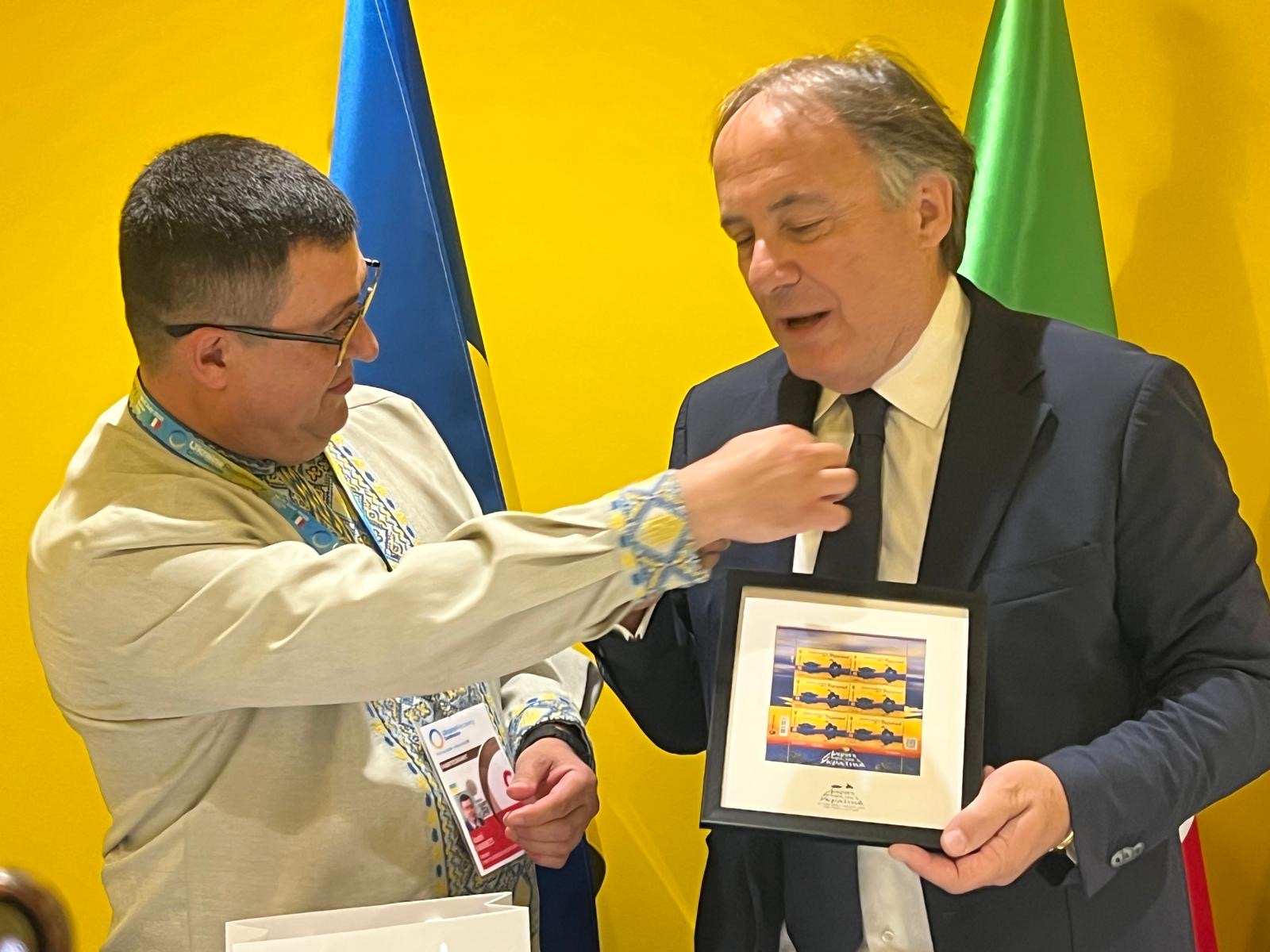 Galleria Leo firma protocollo Puglia - Vinnitsya (Ucraina) - Diapositiva 4 di 5