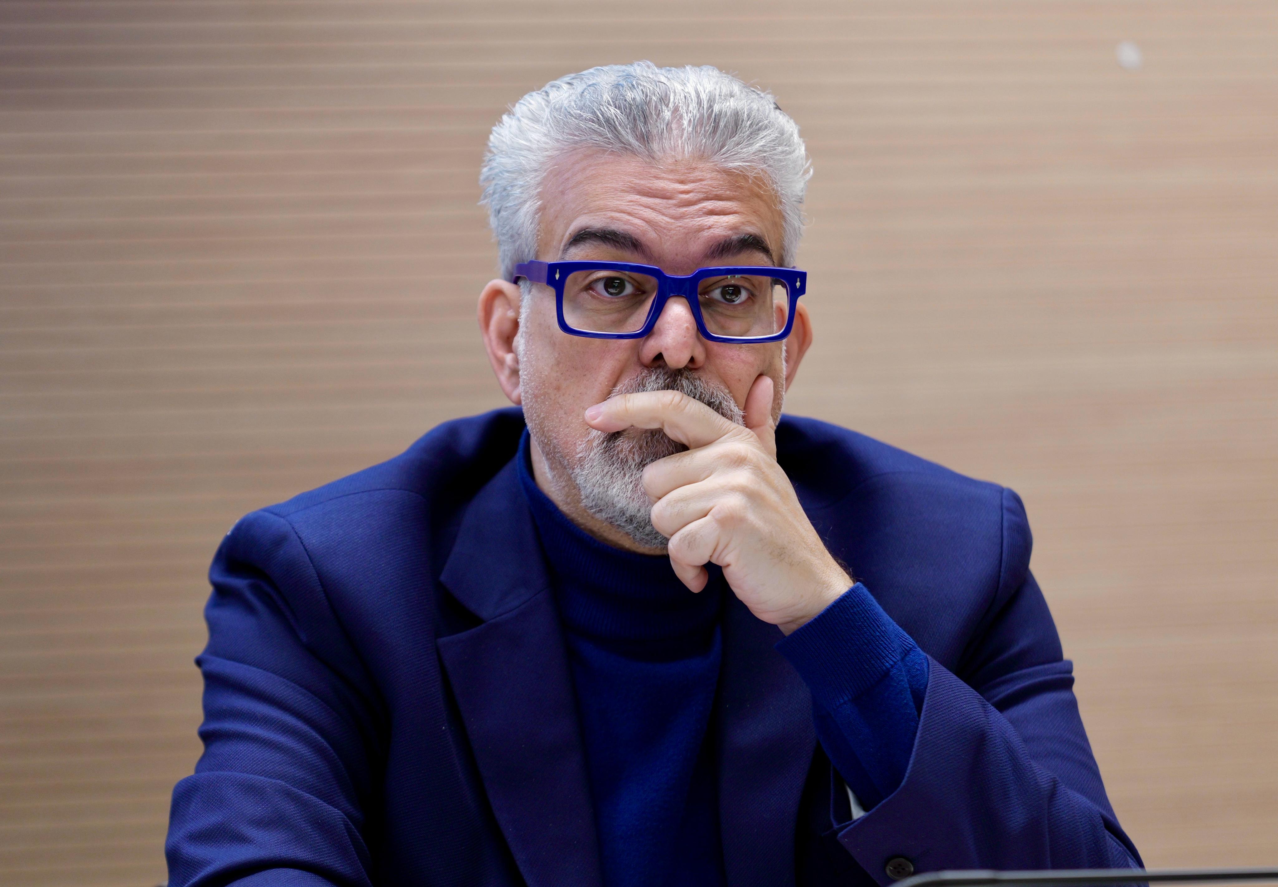 Galleria Vertenze Ilva, Leonardo, Versalis e automotive: Emiliano incontra sindacati e lavoratori - Diapositiva 9 di 18