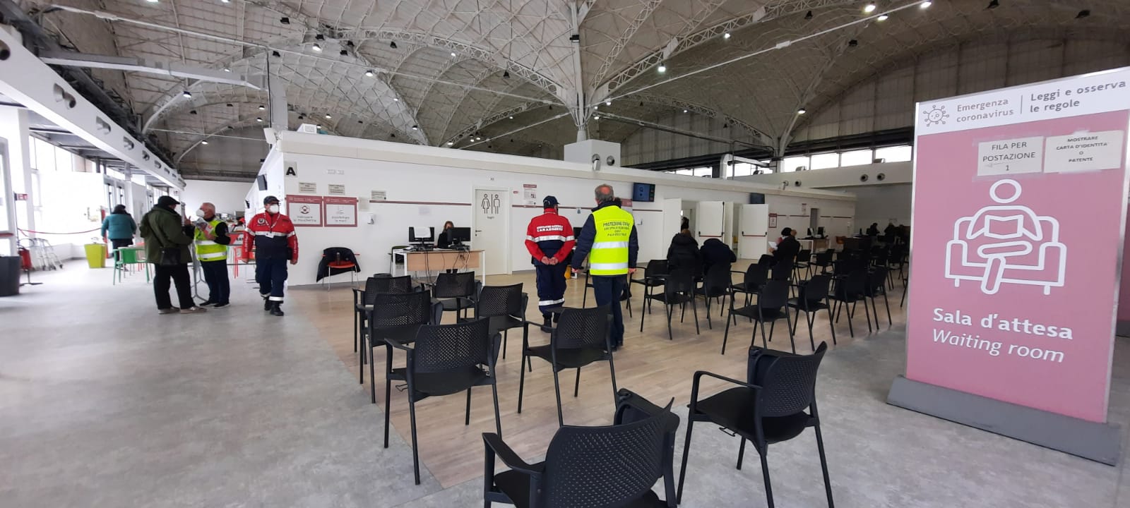 Galleria Report settimanale vaccini anticovid 04 marzo 2022 - Diapositiva 8 di 11