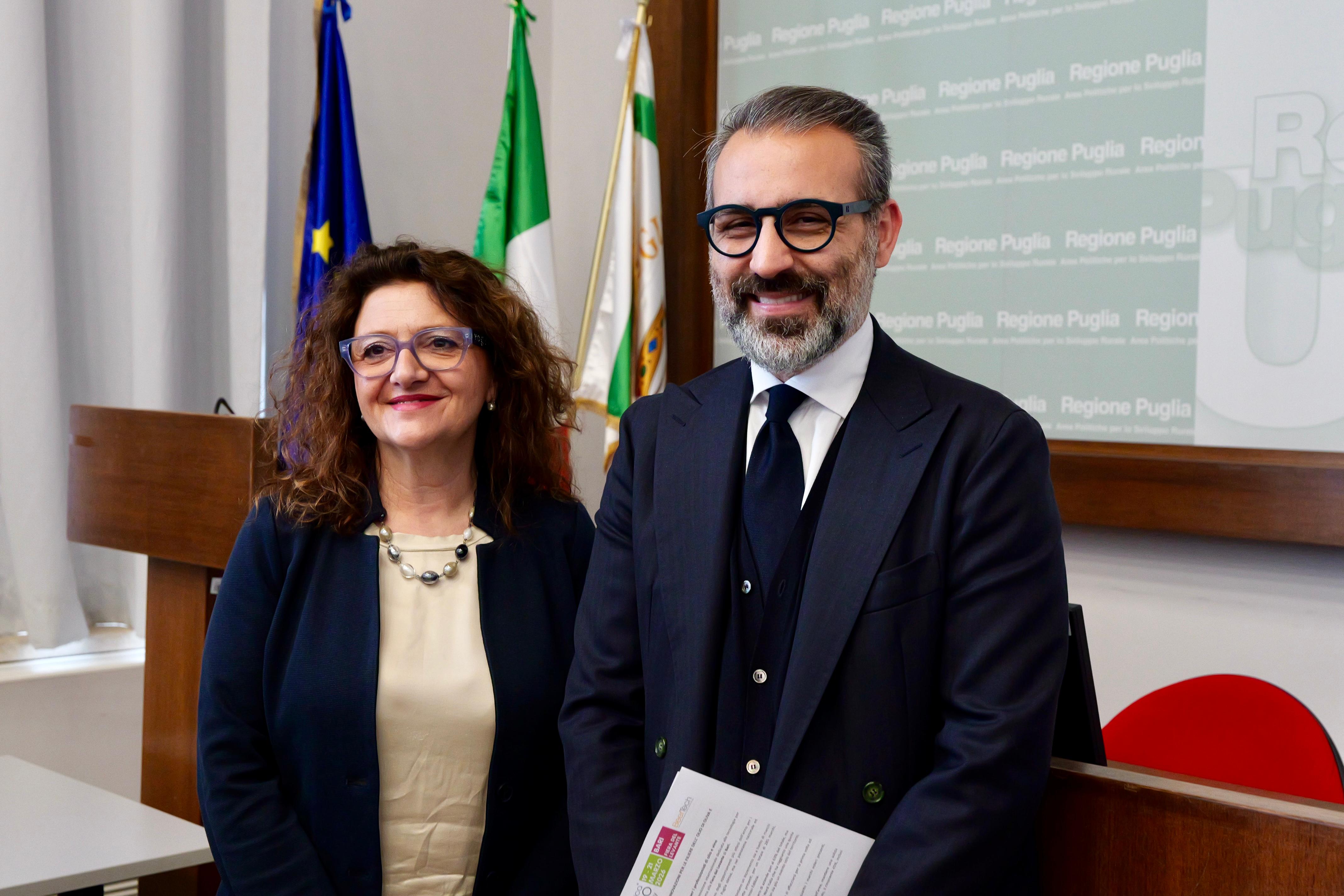 Galleria Torna Enoliexpo a Bari, la fiera delle innovazioni per le filiere dell’ olio di oliva e del vino - Diapositiva 6 di 6