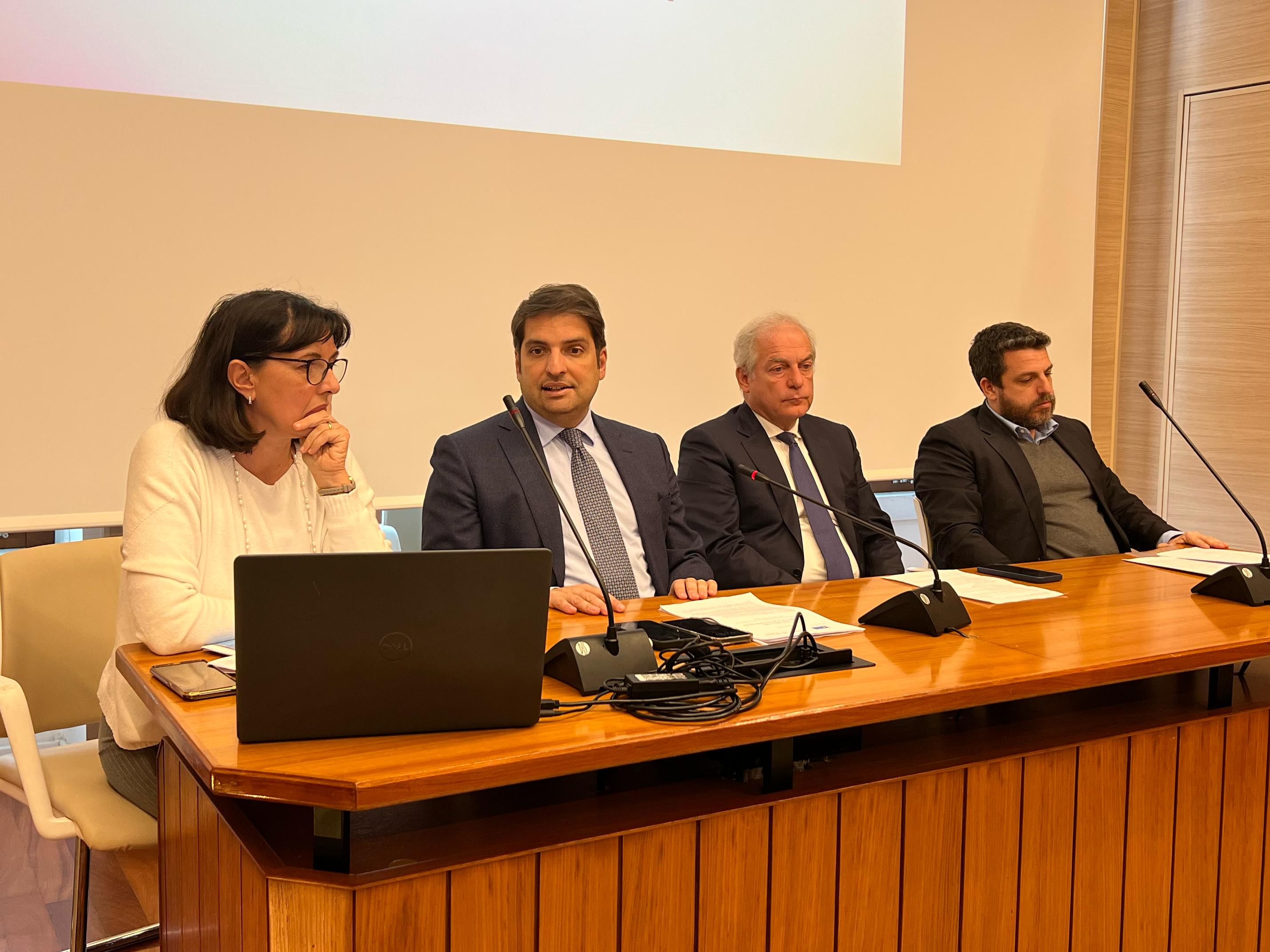 Galleria Turismo outdoor in Puglia: oltre 2,1 milioni di euro per nuove aree turistiche attrezzate - Diapositiva 1 di 4