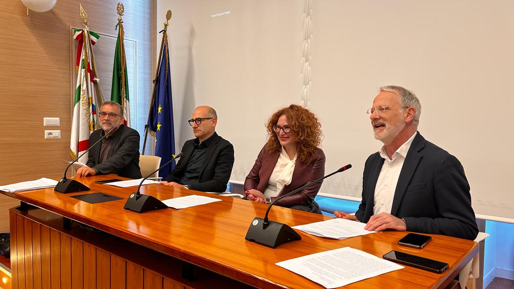 Galleria Biblioteche di Puglia: dalle Community library al Sistema regionale dei servizi bibliotecari - Diapositiva 2 di 4