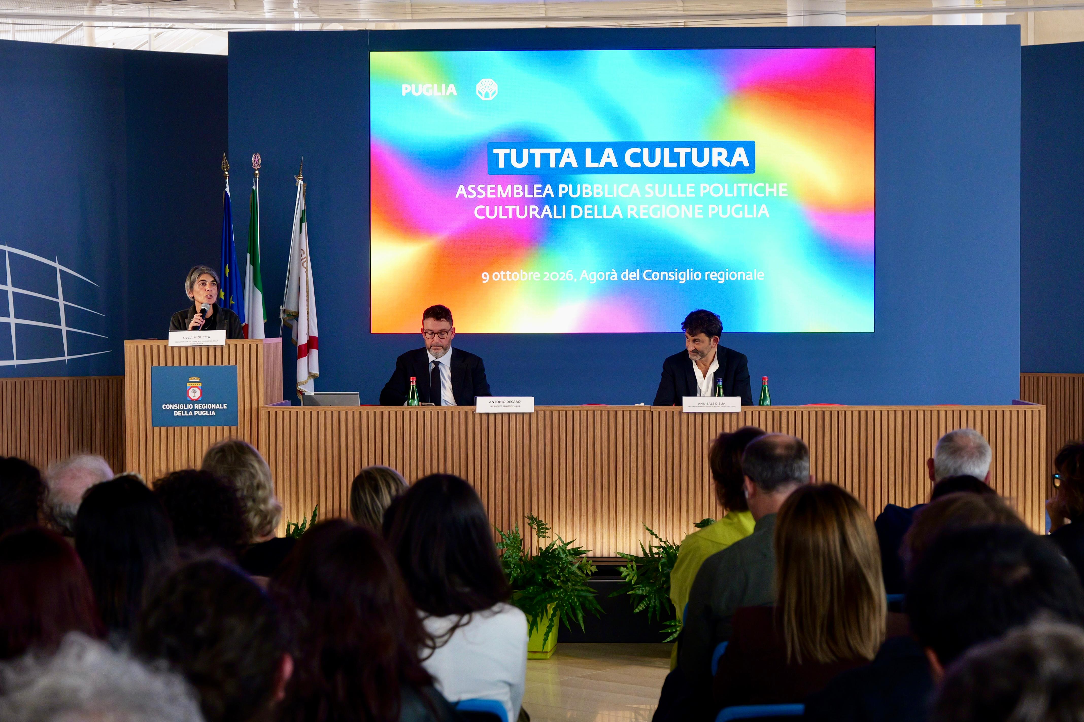 Galleria Presentata la nuova visione per la cultura della Regione Puglia. Miglietta: “Cultura e giustizia sociale per aumentare la fiducia delle nostre comunità” - Diapositiva 1 di 10