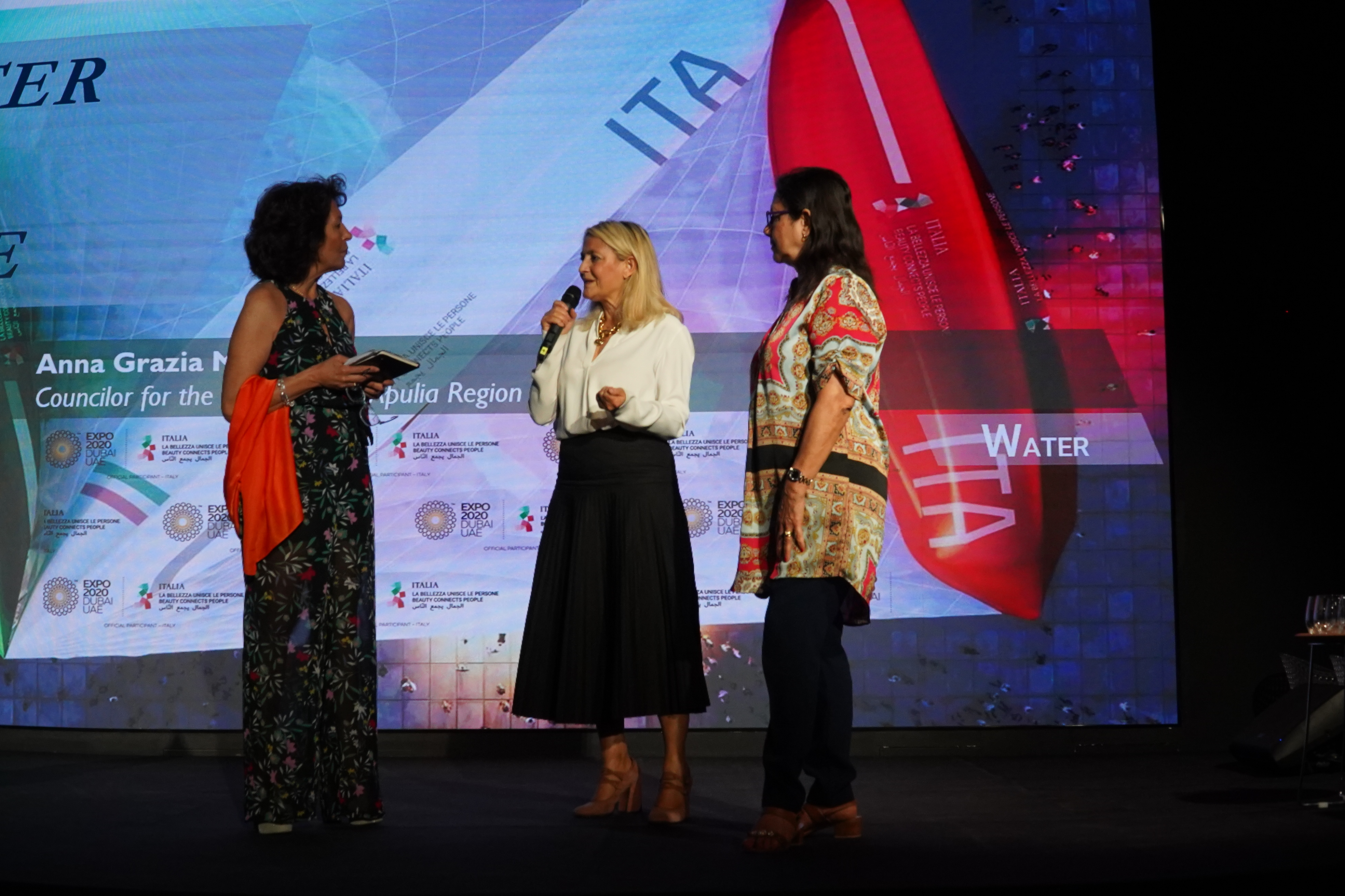 Galleria Maraschio: “La Strategia di sviluppo sostenibile della Puglia per tutelare il territorio e affrontare la transizione energetica e climatica” - Diapositiva 4 di 5