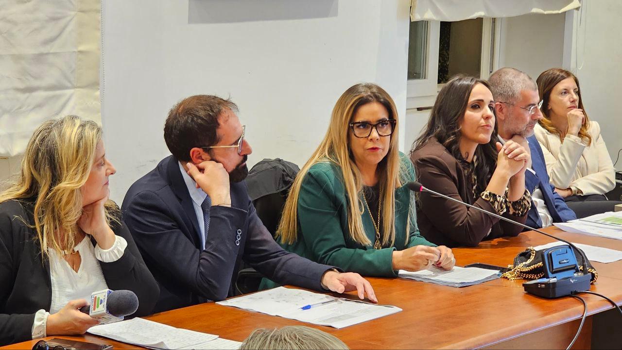 Galleria L’assessore Maurodinoia ha partecipato al dibattito pubblico sul PUMS del Comune di Alberobello - Diapositiva 3 di 4