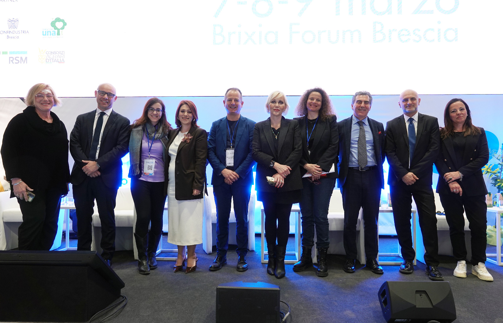 Galleria FUTURA EXPO 2025, REGIONE PUGLIA DIALOGA DI TRANSIZIONE ENERGETICA E SVILUPPO SOSTENIBILE CON UNIONCAMERE PUGLIA, ACQUEDOTTO PUGLIESE E ARTI - Diapositiva 3 di 4