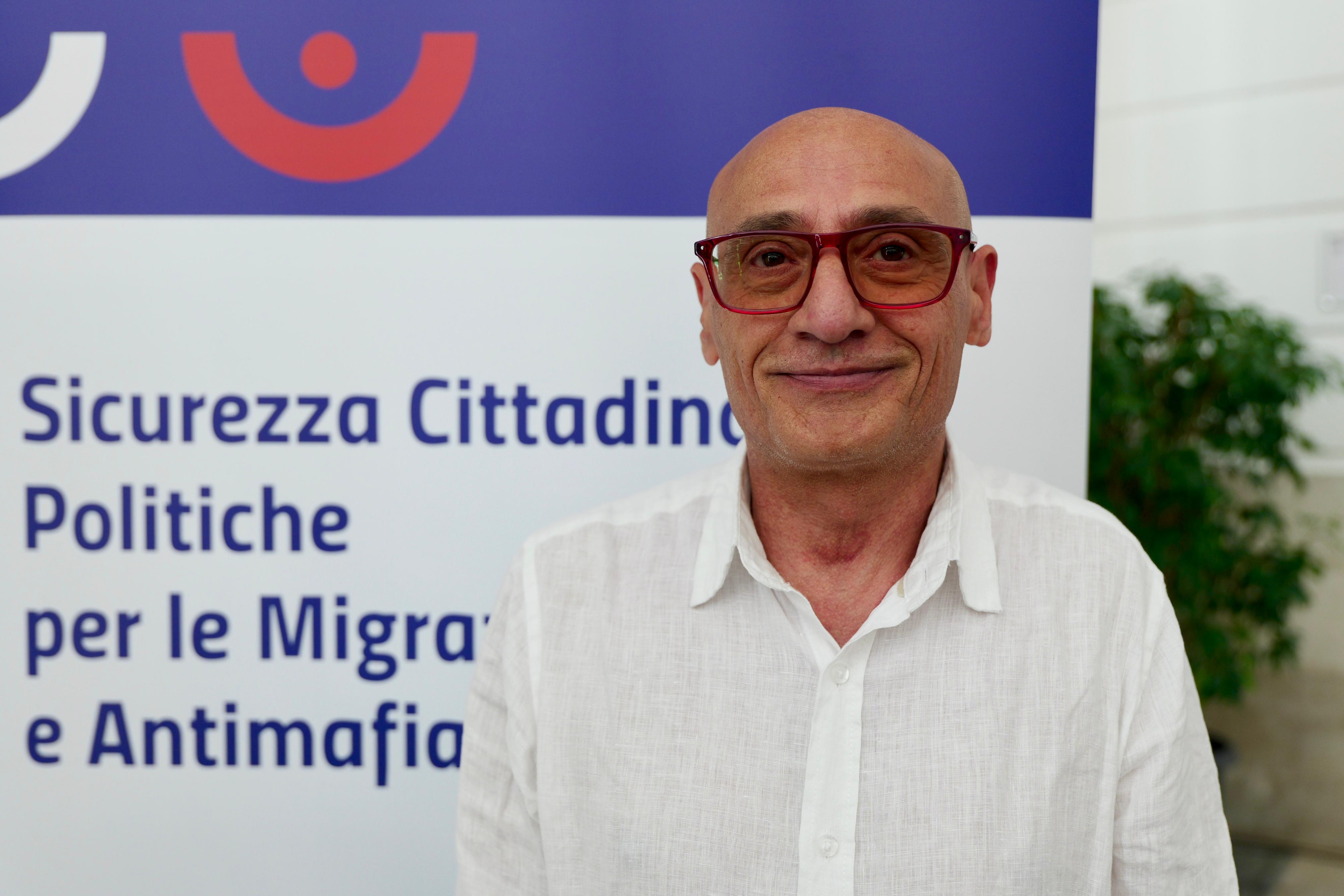 Galleria Nuovo Piano Regionale delle Politiche Migratorie, avviato questa mattina il percorso partecipativo di Regione Puglia con un momento di ricordo di Bakari Sako - Diapositiva 2 di 11