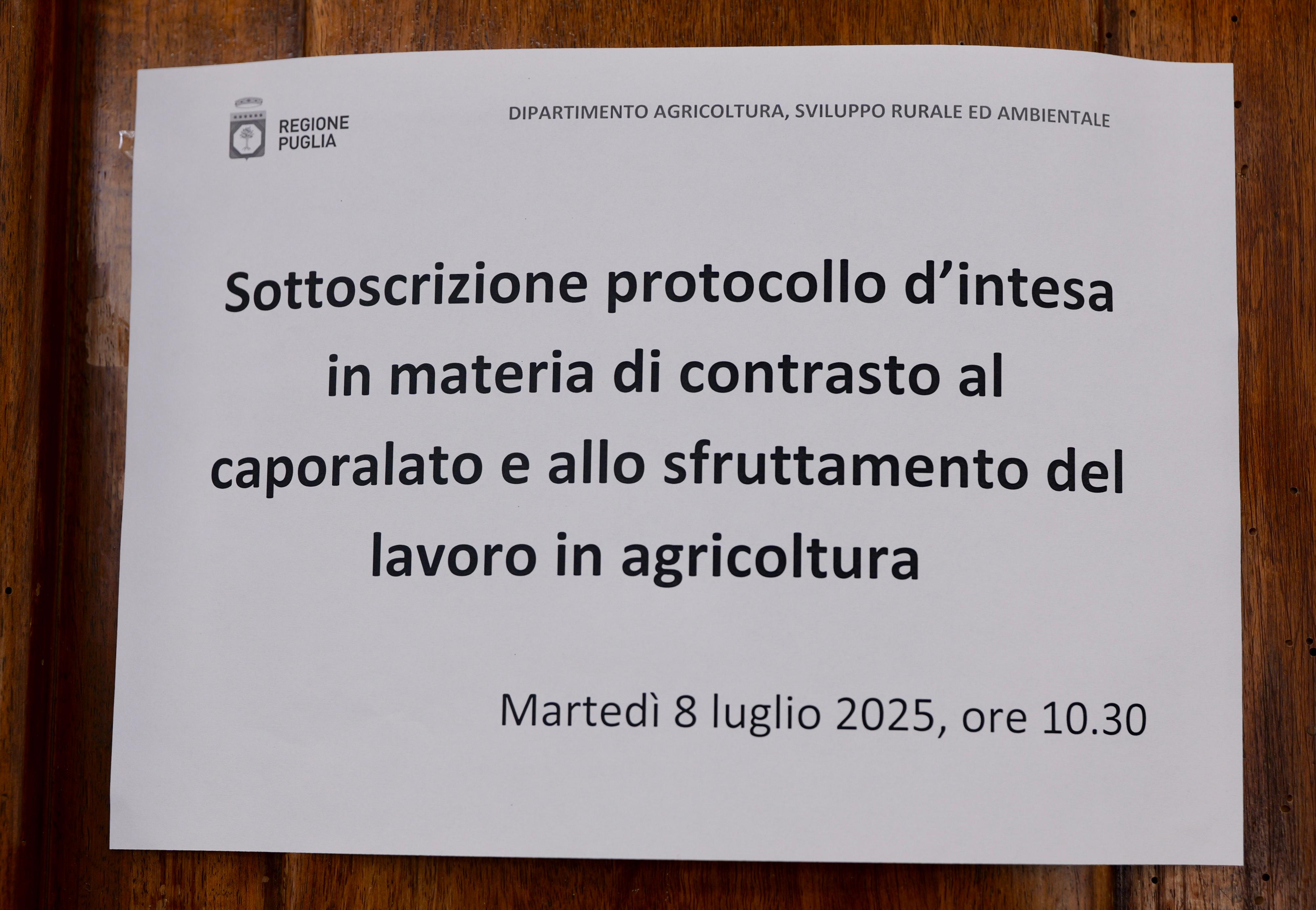 Galleria Contrasto al caporalato e al lavoro irregolare in agricoltura: sottoscritto il protocollo regionale d’intesa - Diapositiva 5 di 7