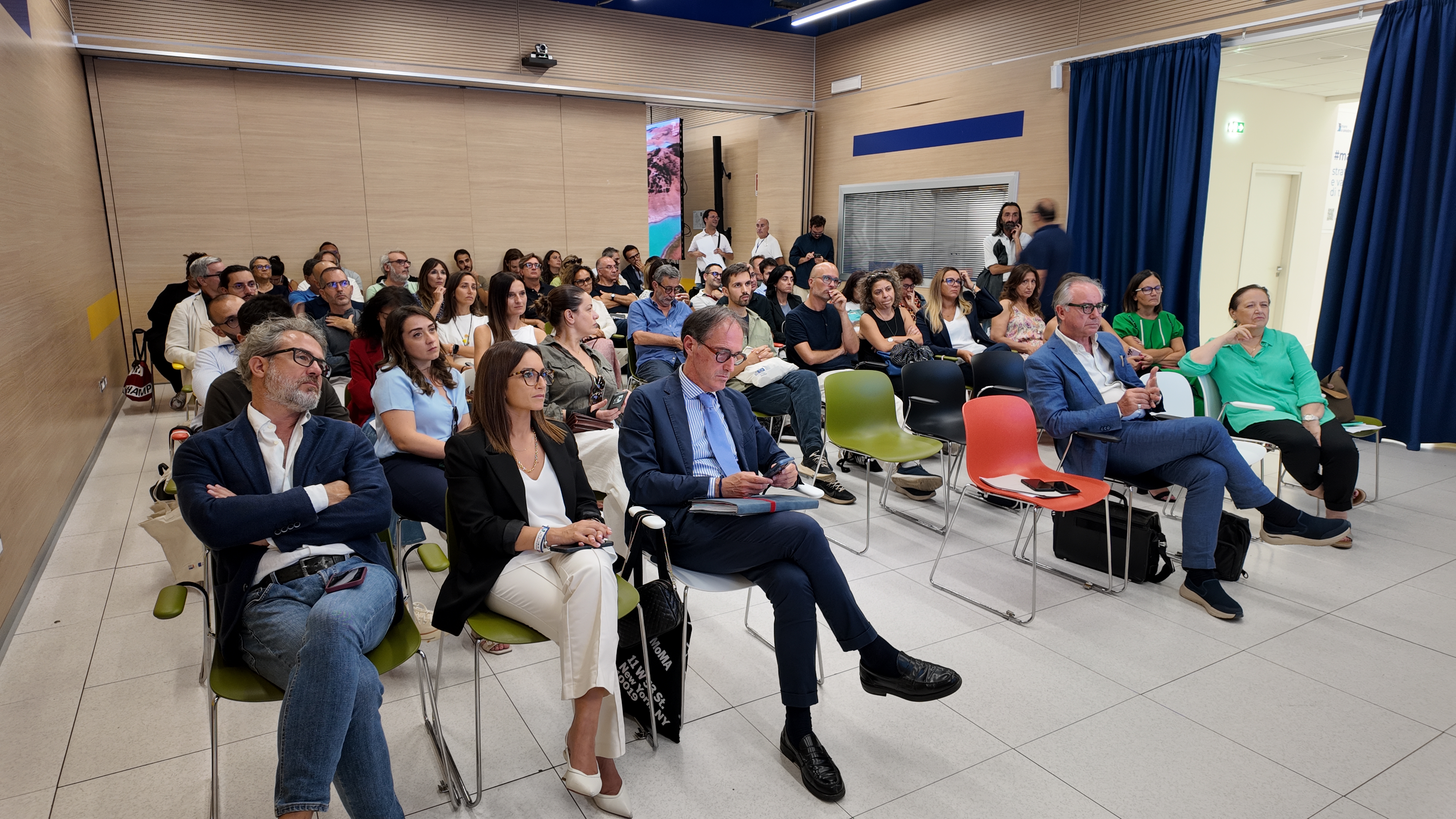 Galleria “Governare le trasformazioni, pianificare il futuro”, le prospettive partecipate di ambiente e urbanistica In Fiera del Levante - Diapositiva 1 di 7