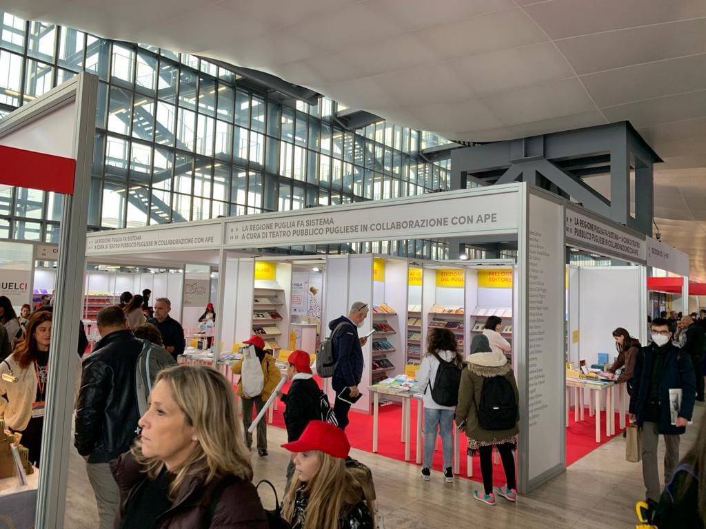 Galleria L’editoria pugliese torna a Più libri più liberi, Fiera nazionale della piccola e media editoria - Diapositiva 1 di 2