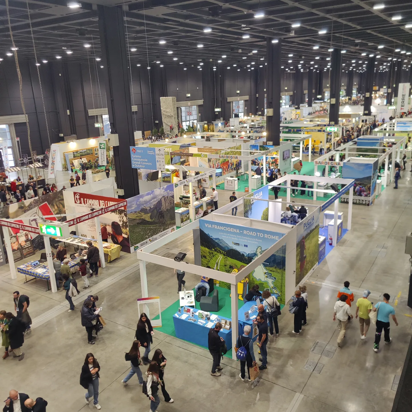 Galleria La Regione Puglia a Fa’ la cosa giusta! Presentati a Milano i dati dei cammini per il 2022, la Puglia cresce del 24% - Diapositiva 8 di 13