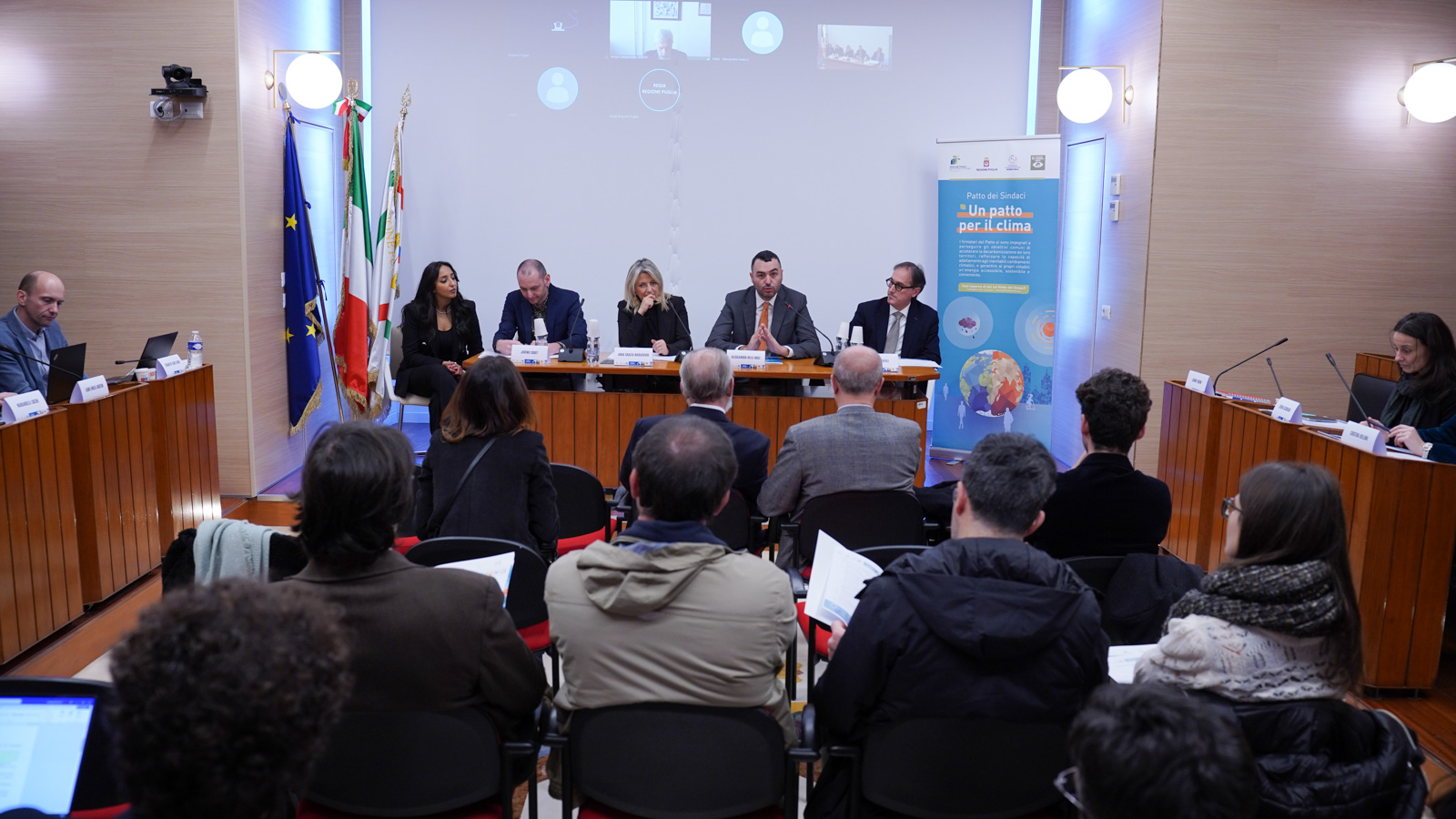 Galleria “Patto dei sindaci per il clima e l'energia”: la Regione Puglia e la regione francese della Loira insieme per contrastare i cambiamenti climatici - Diapositiva 7 di 9