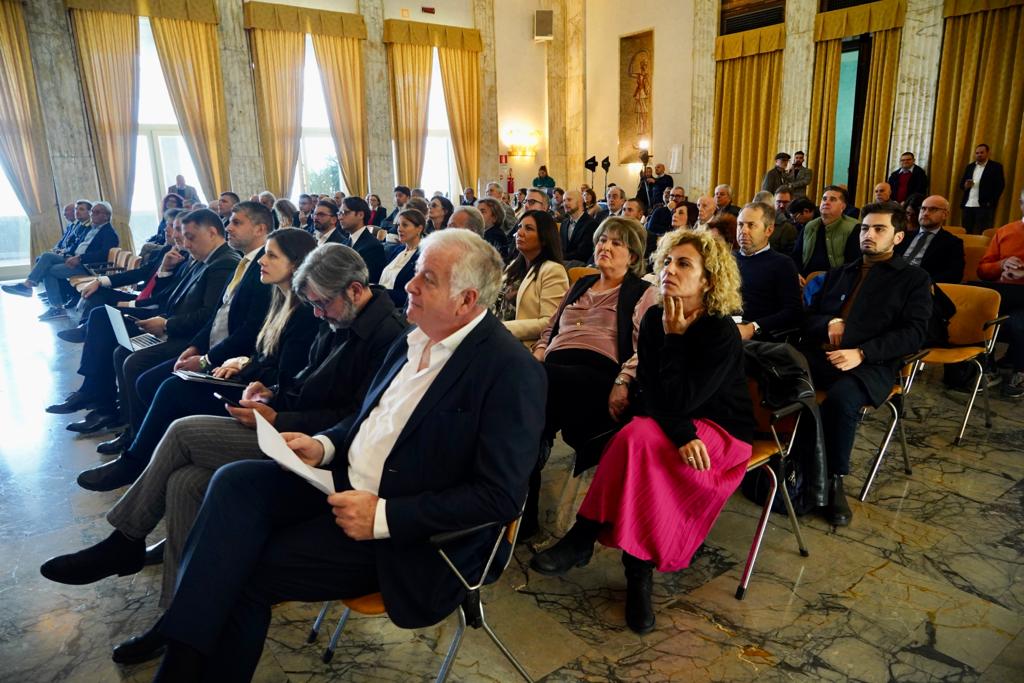 Galleria Impianti sportivi Giochi Mediterraneo Taranto 2026, presentati i progetti per lo stadio Iacovone e il Palazzetto Brindisi - Diapositiva 9 di 14