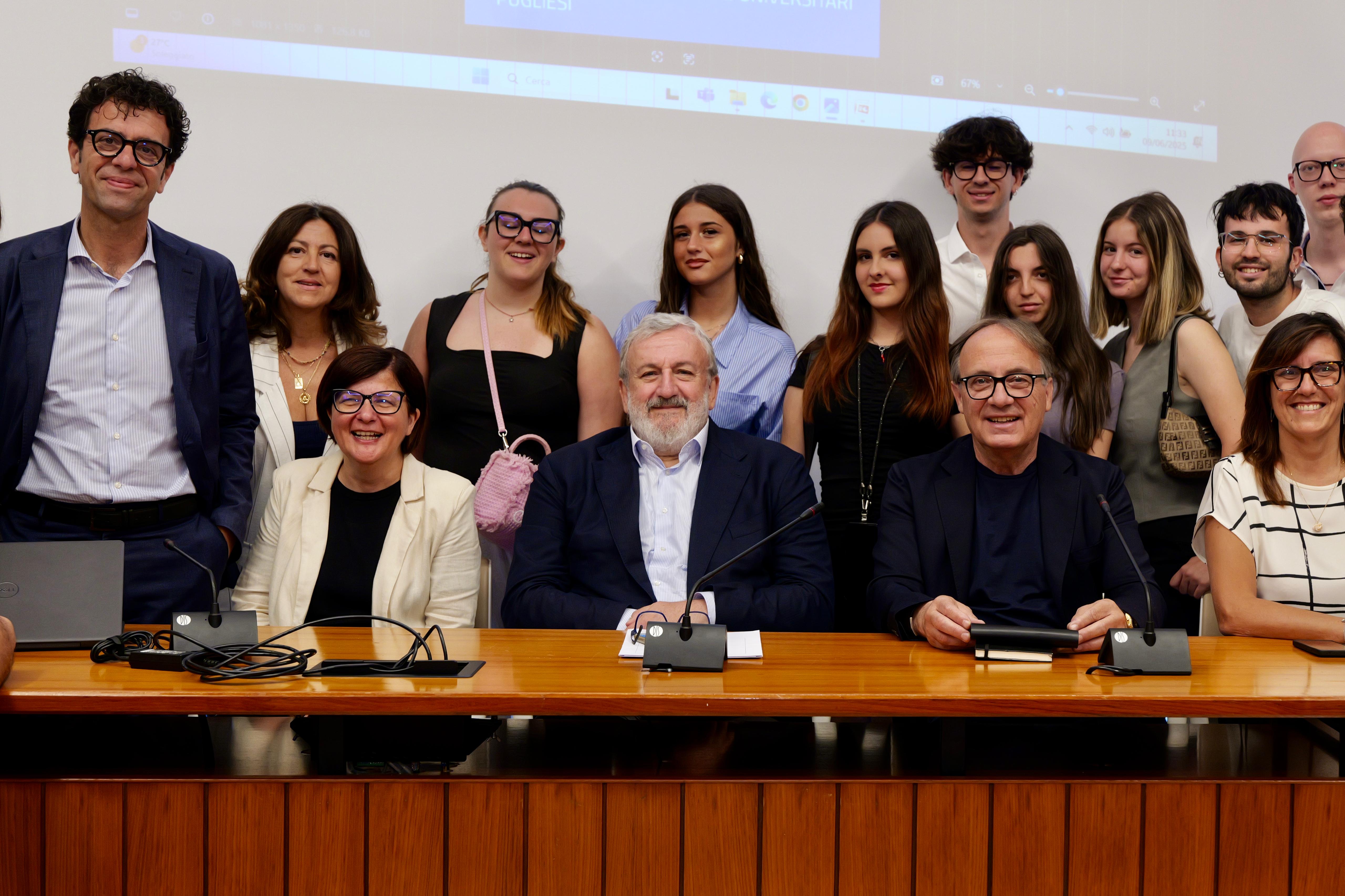 Galleria Diritto alla mobilità e allo studio, sconti del 50% sugli abbonamenti mensili del TPL per gli studenti pendolari per il prossimo anno scolastico e universitario - Diapositiva 11 di 13