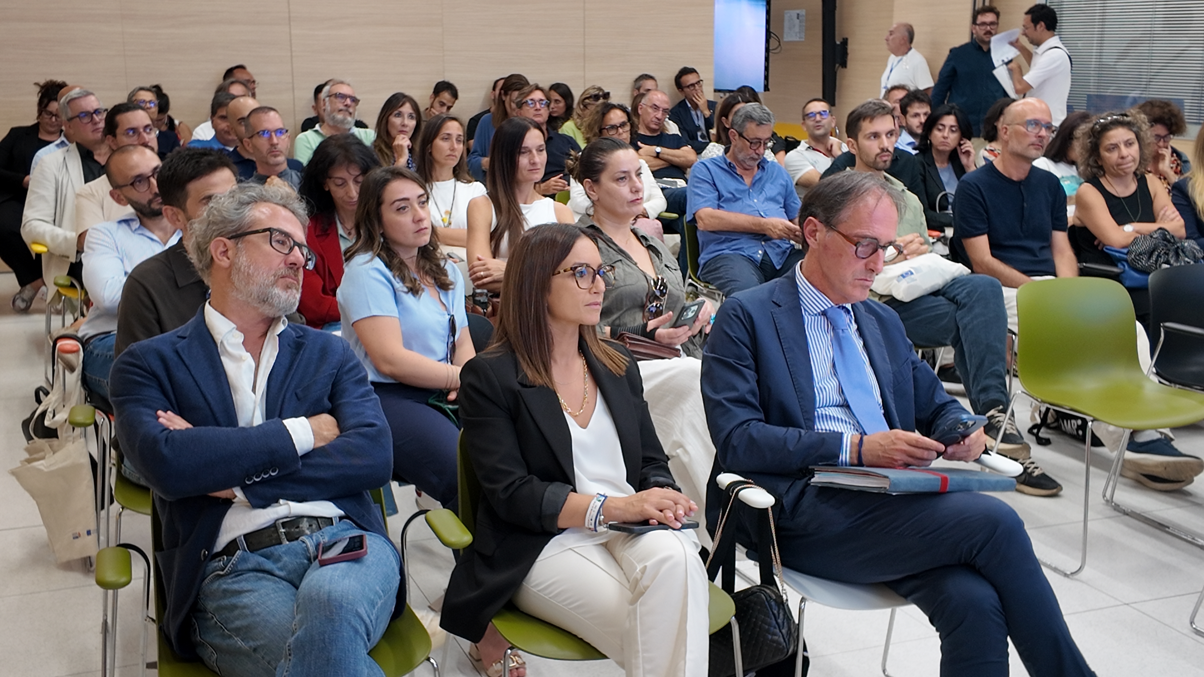 Galleria “Governare le trasformazioni, pianificare il futuro”, le prospettive partecipate di ambiente e urbanistica In Fiera del Levante - Diapositiva 2 di 7