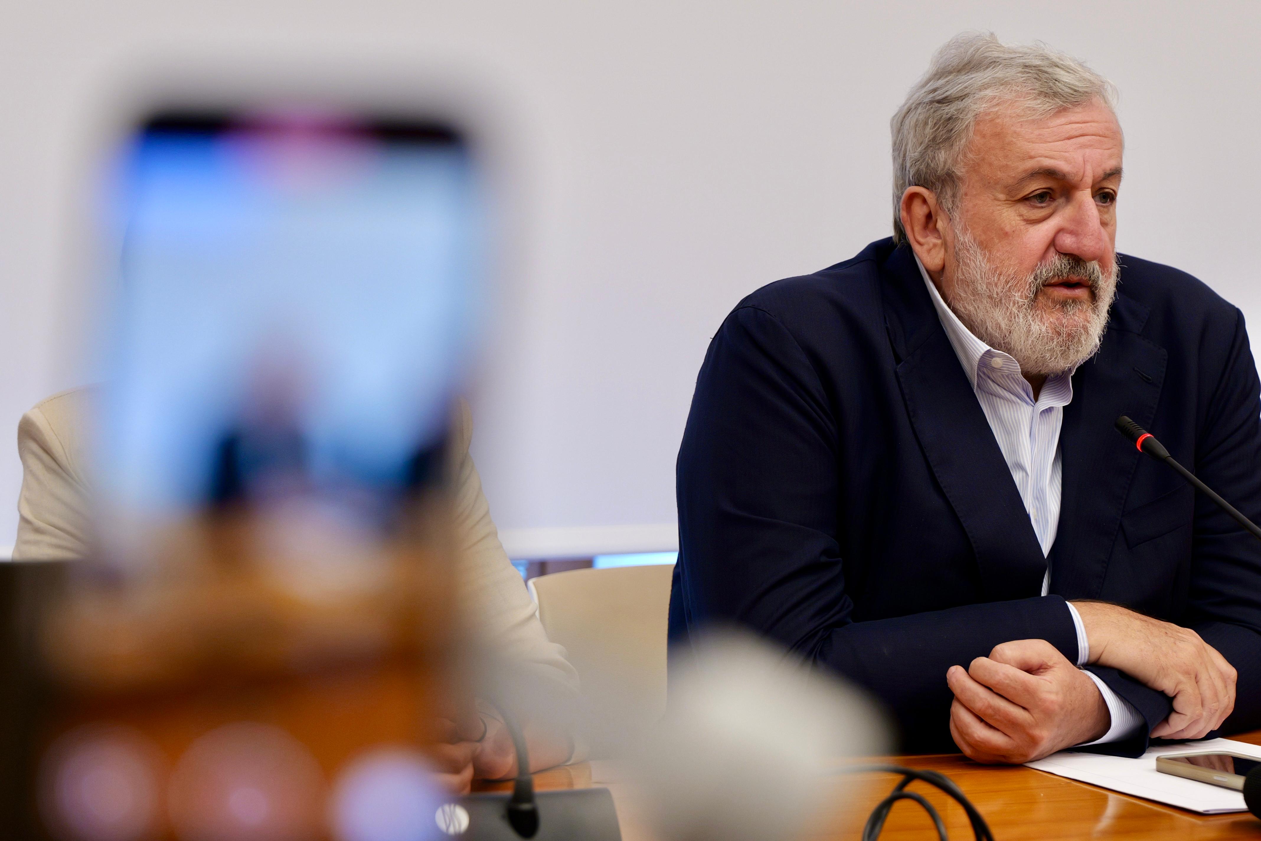 Galleria Diritto alla mobilità e allo studio, sconti del 50% sugli abbonamenti mensili del TPL per gli studenti pendolari per il prossimo anno scolastico e universitario - Diapositiva 4 di 13