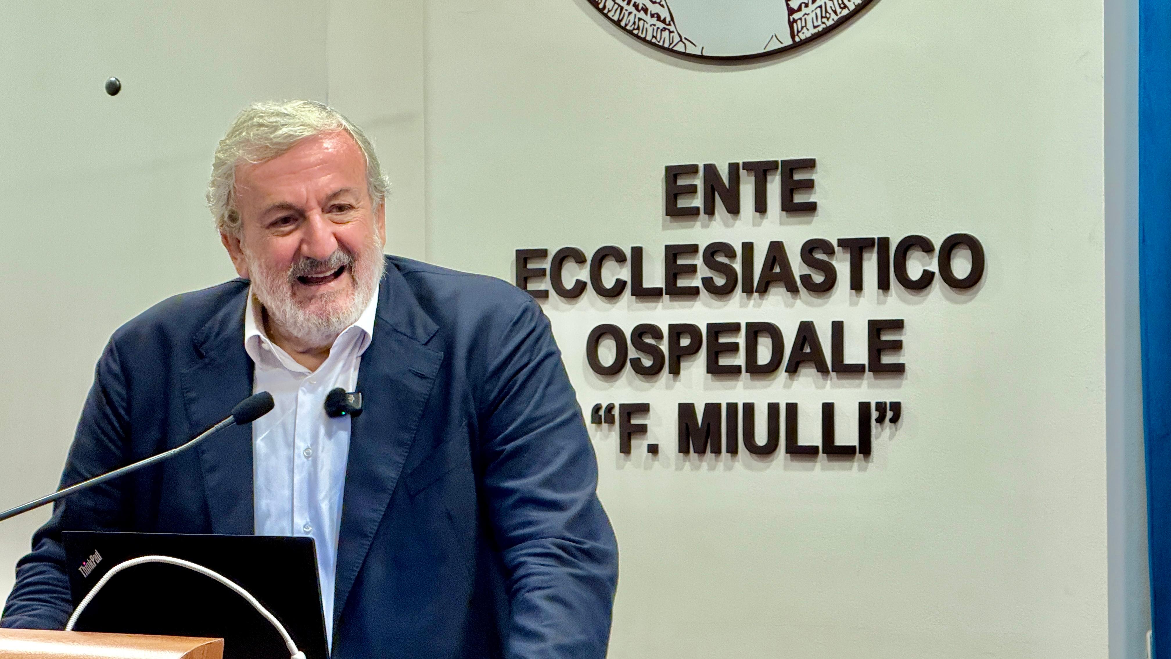 Galleria Policlinico Miulli, firmato oggi il protocollo d'intesa tra Regione Puglia e LUM - Diapositiva 6 di 7