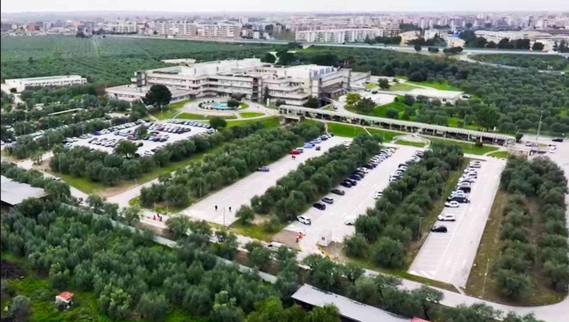 Galleria Piemontese, più sicurezza, alta tecnologia per la chirurgia oculistica e nuove opportunità all’ospedale di Cerignola - Diapositiva 6 di 7