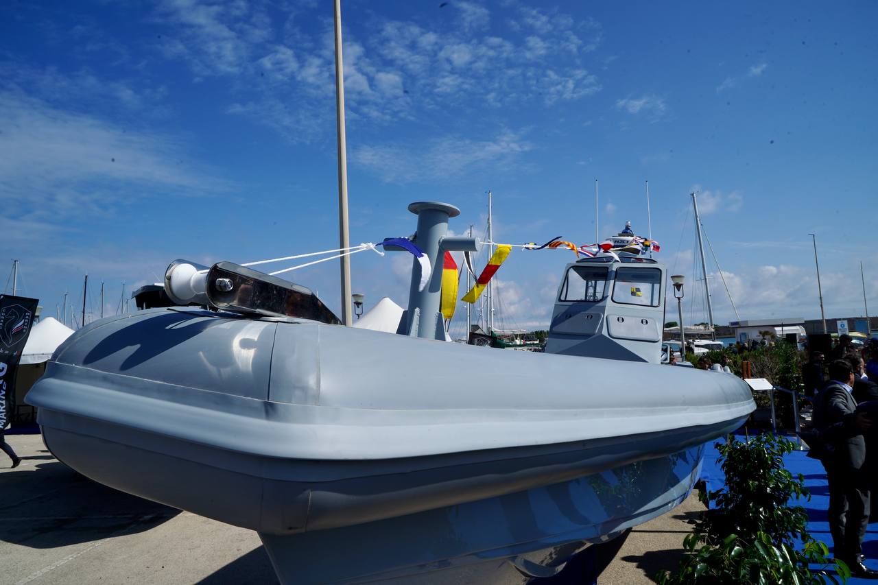 Galleria EMILIANO INAUGURA IL SALONE NAUTICO A BRINDISI: “ORA CONNETTERE LA FORMAZIONE CON GLI INVESTIMENTI” - Diapositiva 8 di 15