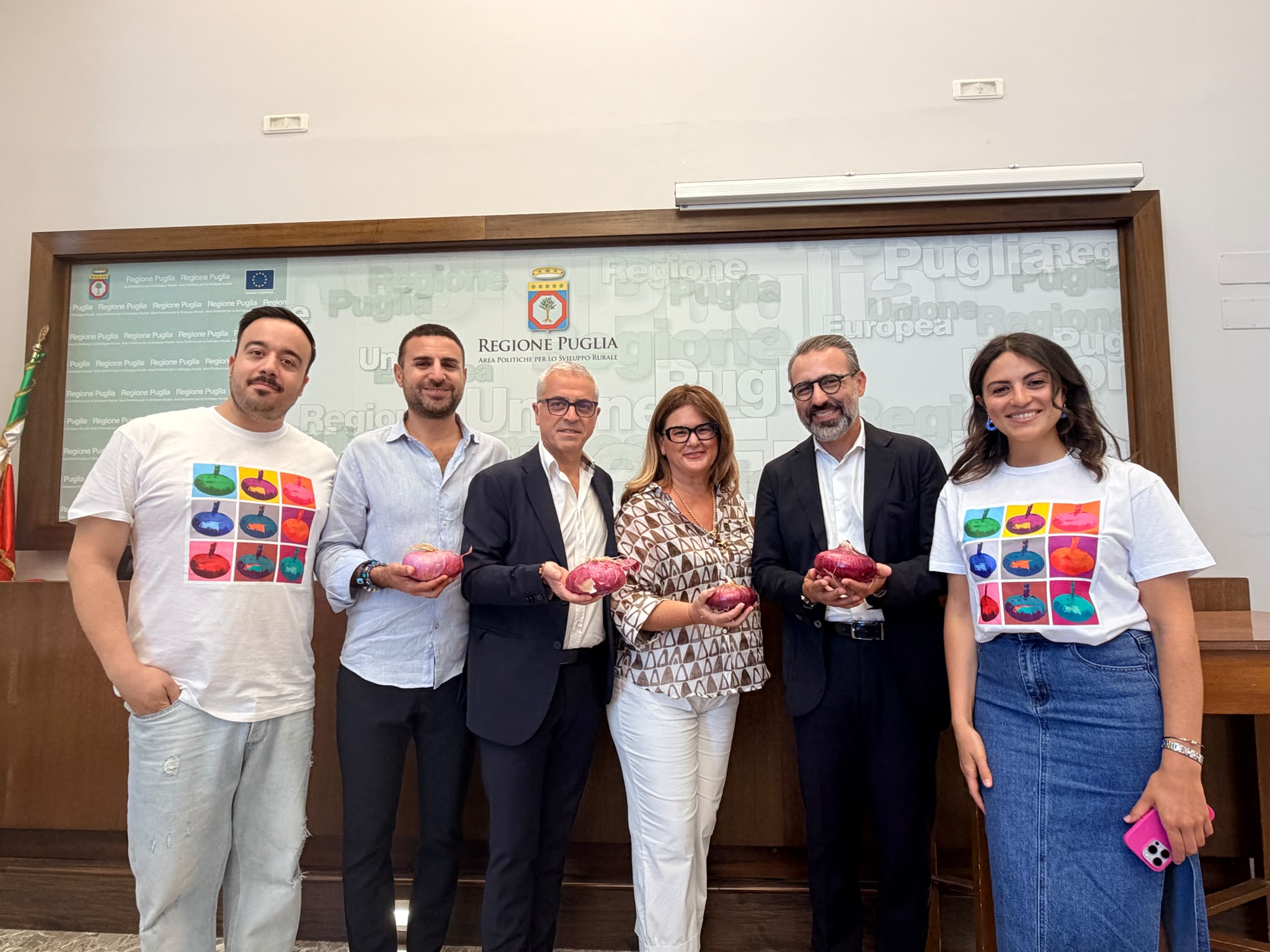 Galleria La Cipolla Rossa di Acquaviva celebra 25 anni di festa: tradizione, innovazione e identità del Sud Est Barese - Diapositiva 3 di 3