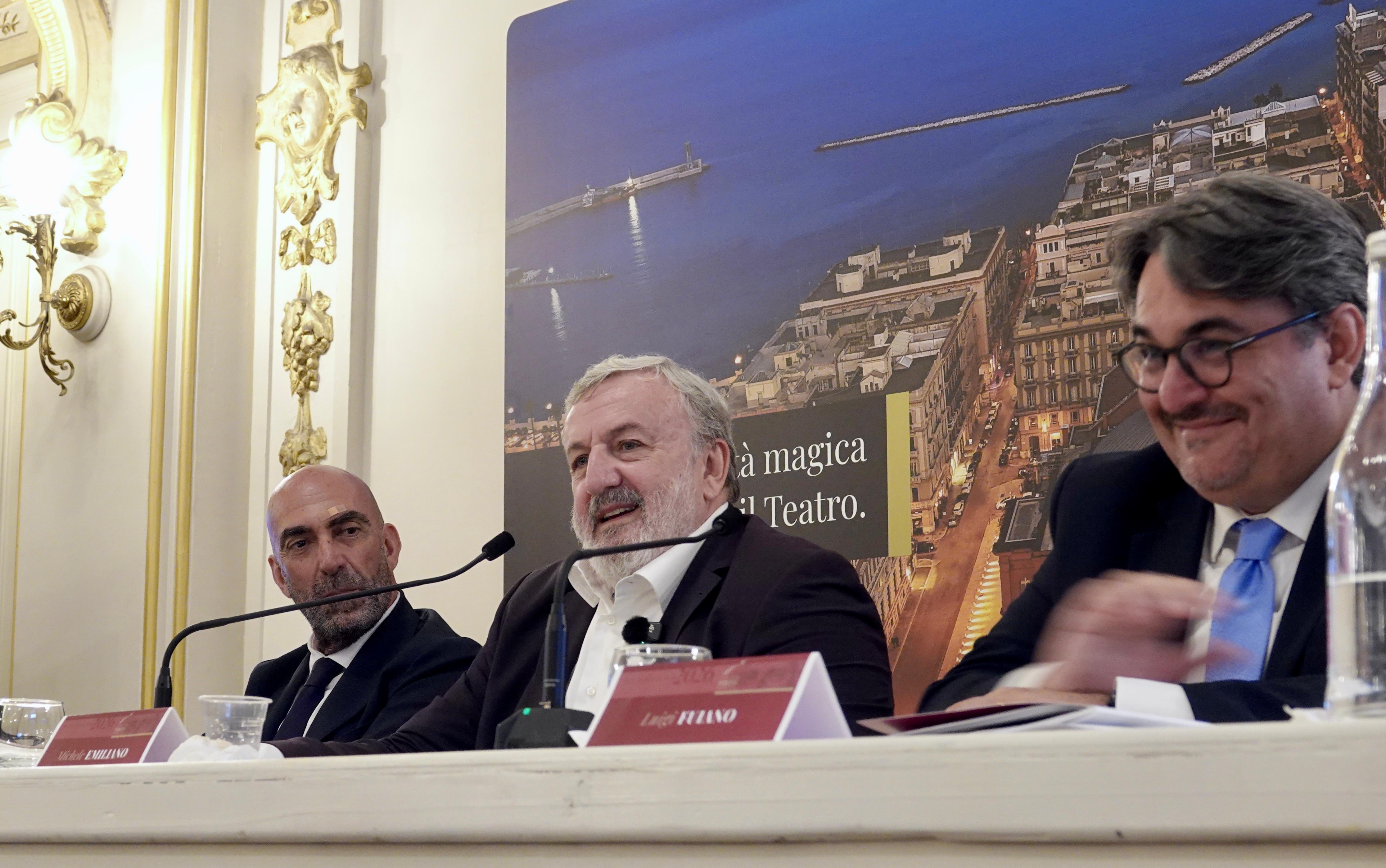 Galleria EMILIANO ALLA PRESENTAZIONE DELLA STAGIONE 2026 DEL PETRUZZELLI: “UNA RIPARTENZA CHE HA RADICI NEL LAVORO SVOLTO FINORA” - Diapositiva 2 di 3