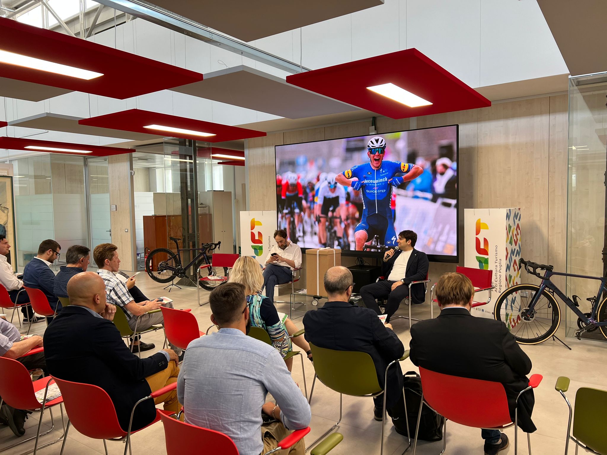 Galleria Arriva in Puglia il Campionato italiano di ciclismo su strada dei professionisti - Diapositiva 2 di 3