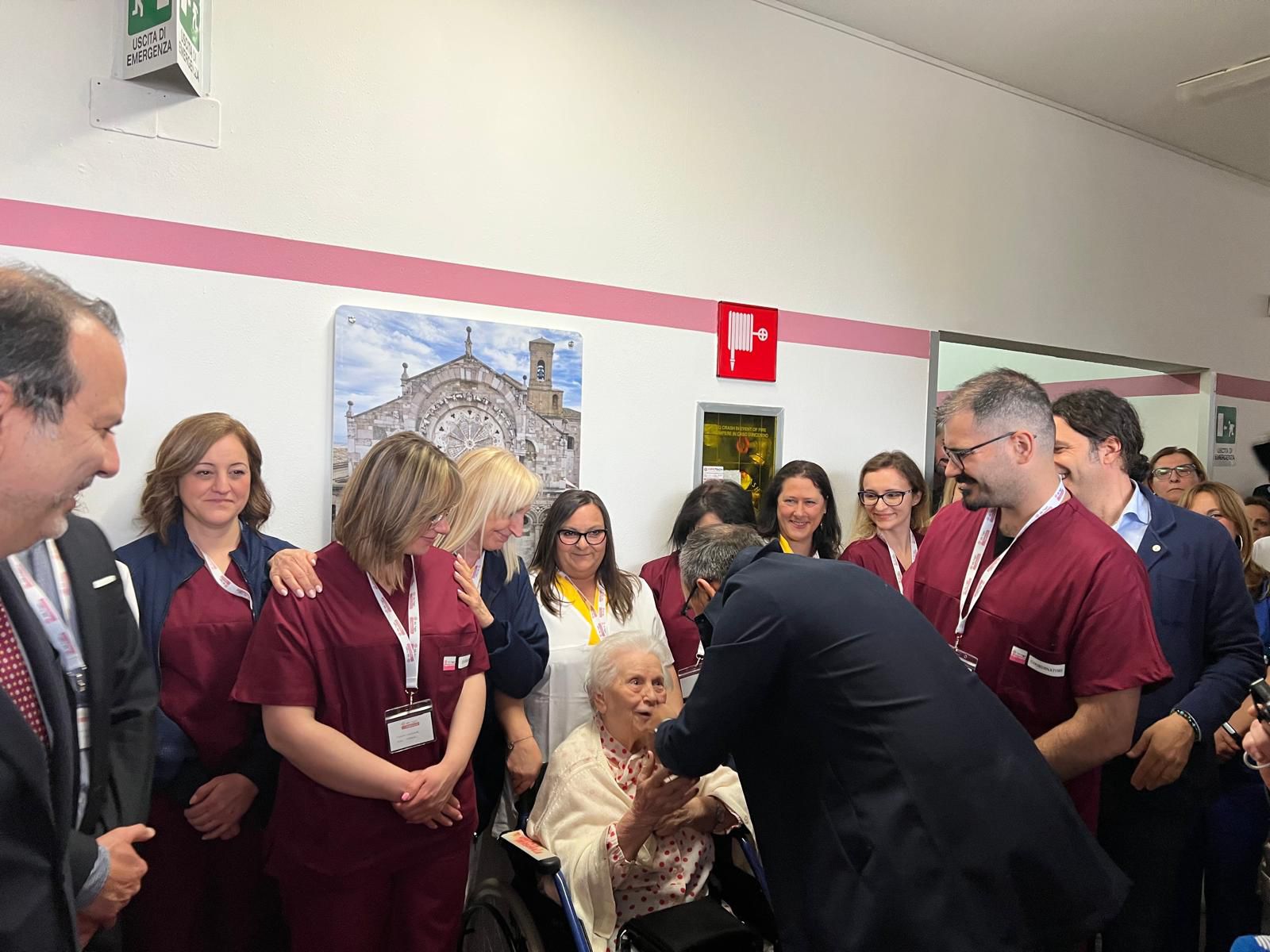 Galleria GESTIONE PUBBLICA RSA DI TROIA E S.NICANDRO GARGANICO: EMILIANO: “SCELTA CORAGGIOSA E IMPORTANTE”. PIEMONTESE: PASSAGGIO IMPORTANTE PER PERSONALE E PAZIENTI” - Diapositiva 5 di 6