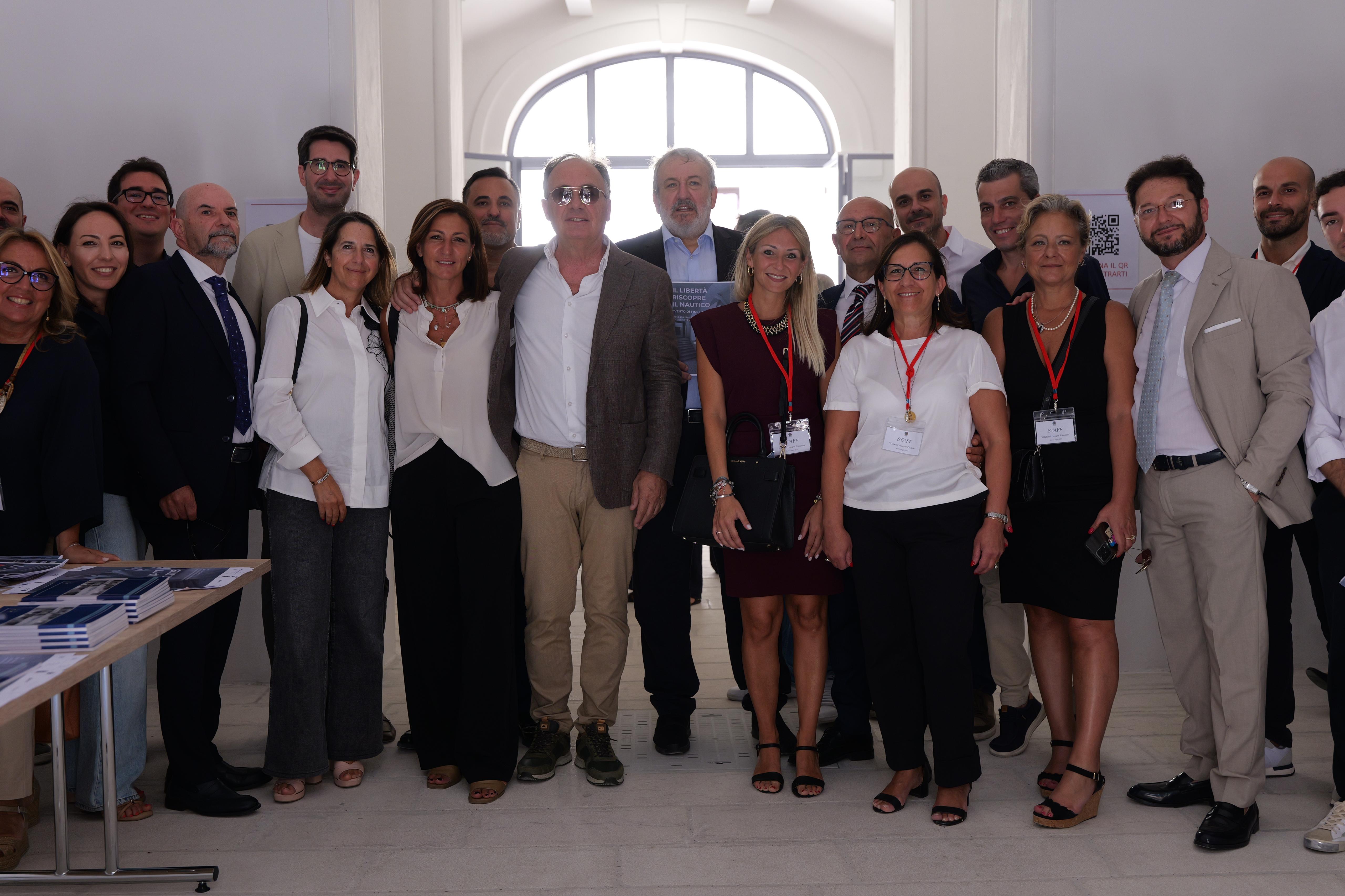 Galleria EMILIANO E LEO ALL’EVENTO DI RIAPERTURA DELL’EX NAUTICO DI BARI, PRESTO RESIDENZA UNIVERSITARIA ADISU - Diapositiva 6 di 7