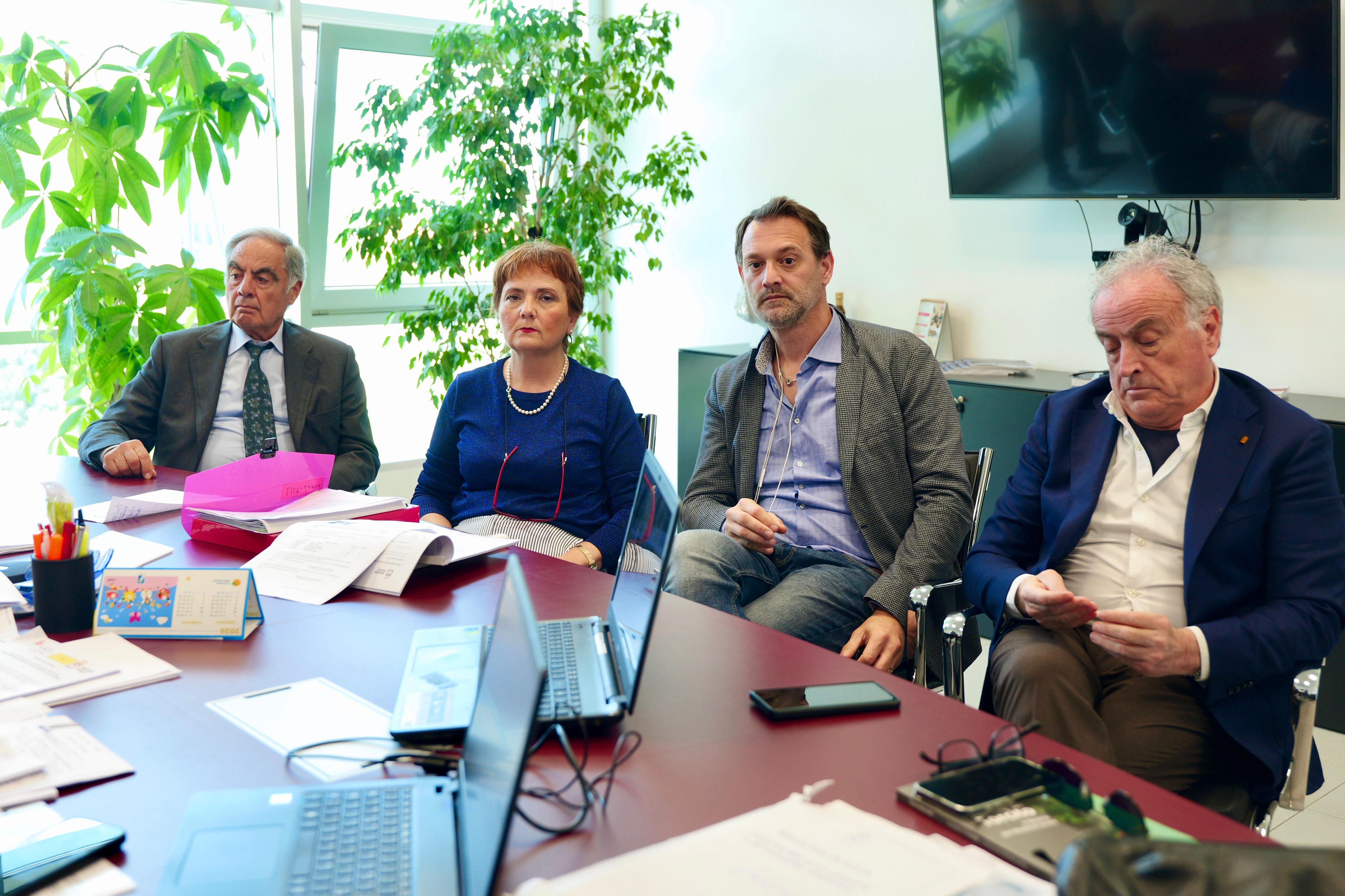 Galleria CENTRO ILMA DI GALLIPOLI: PENTASSUGLIA INCONTRA  RAPPRESENTANTI DELLA LILT DI LECCE - Diapositiva 2 di 7