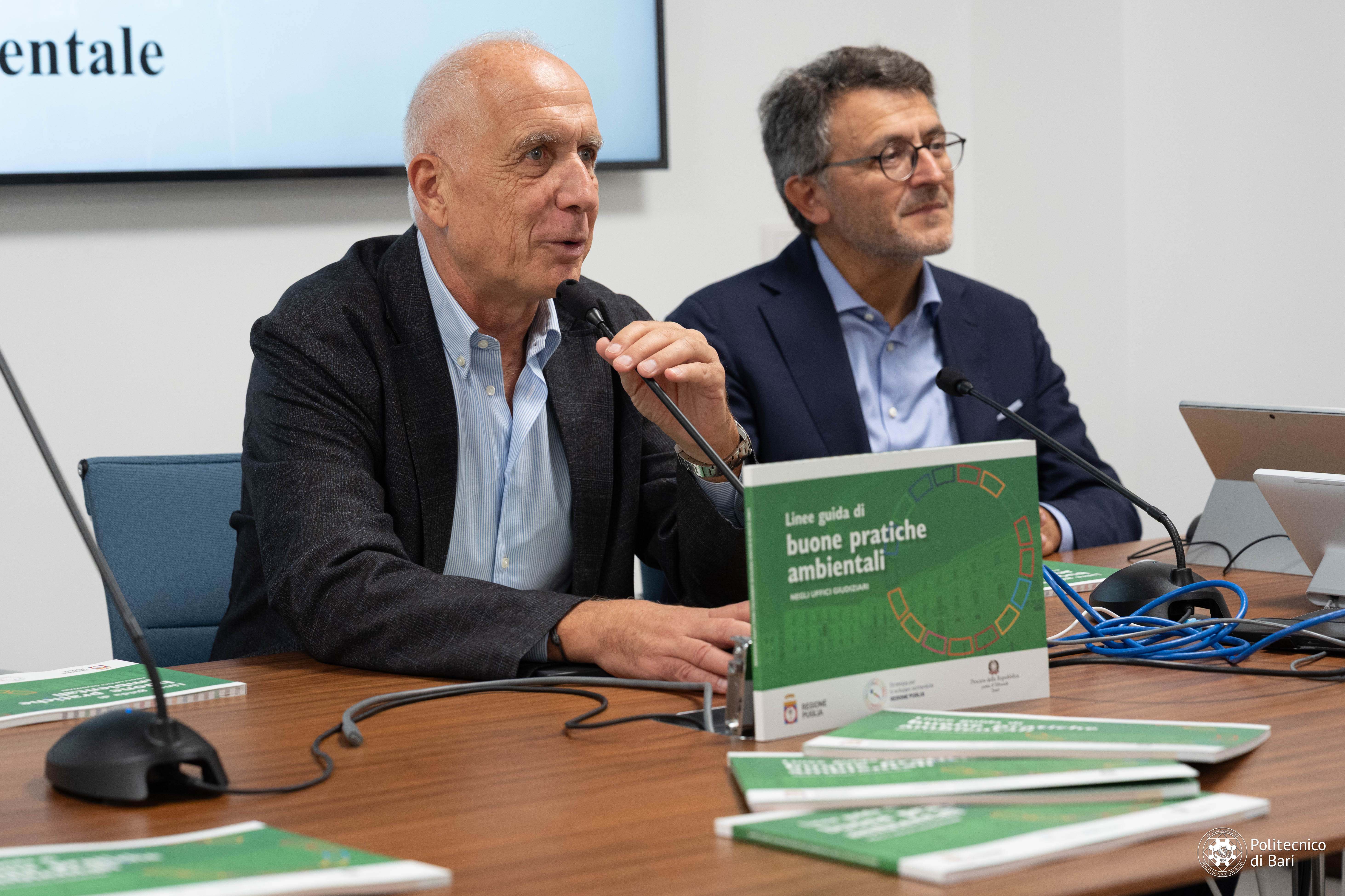 Galleria Sostenibilità ambientale negli uffici giudiziari, presentati i risultati dell’accordo tra Procura della Repubblica di Trani, Regione Puglia e Politecnico di Bari - Diapositiva 1 di 11