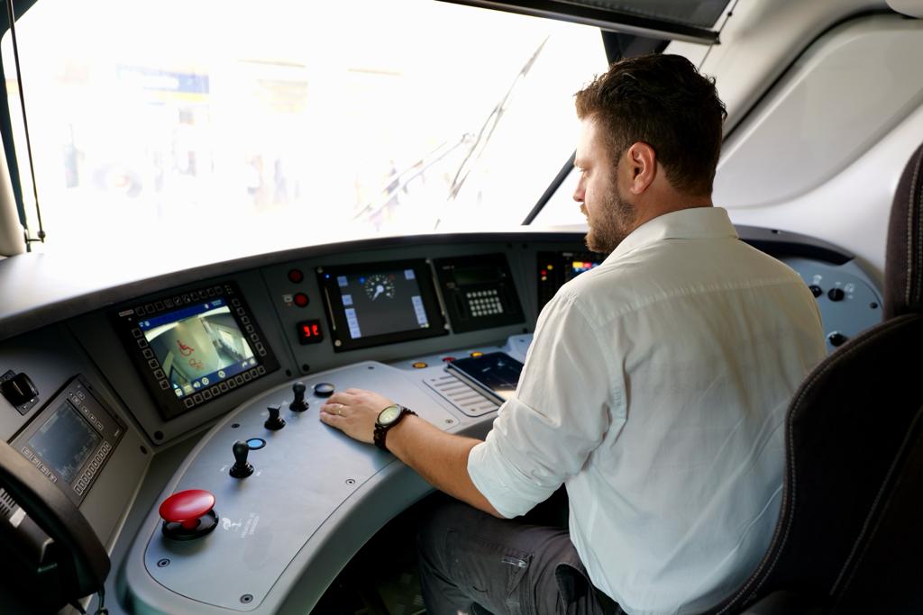 Galleria Trasporti, presentati i nuovi treni regionali Alstom che circoleranno sulla linea di Ferrotramviaria - Diapositiva 7 di 28