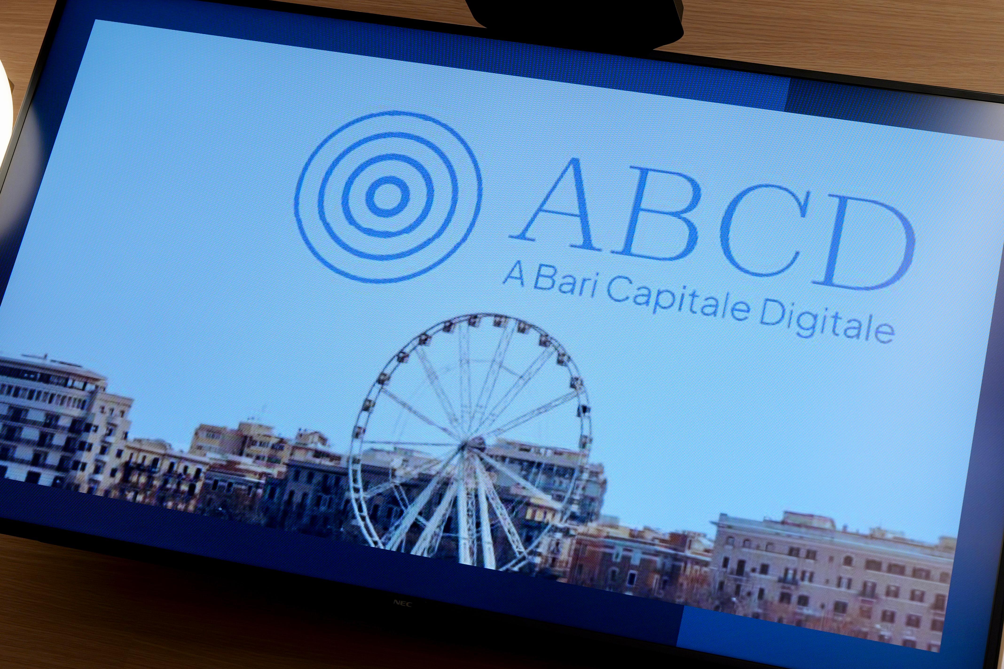 Galleria Vivere e lavorare (d)al Sud si può. Il 12 e 13 aprile, con ABCD, Bari riaccoglie la sfida di diventare Capitale Digitale. - Diapositiva 2 di 5