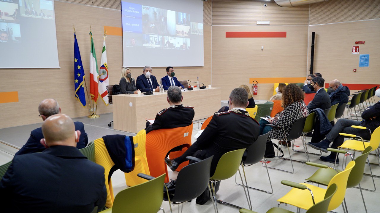 Galleria Fondi PNRR, la Regione Puglia incontra le Autorità competenti per avviare una collaborazione a tutela della legalità - Diapositiva 4 di 15
