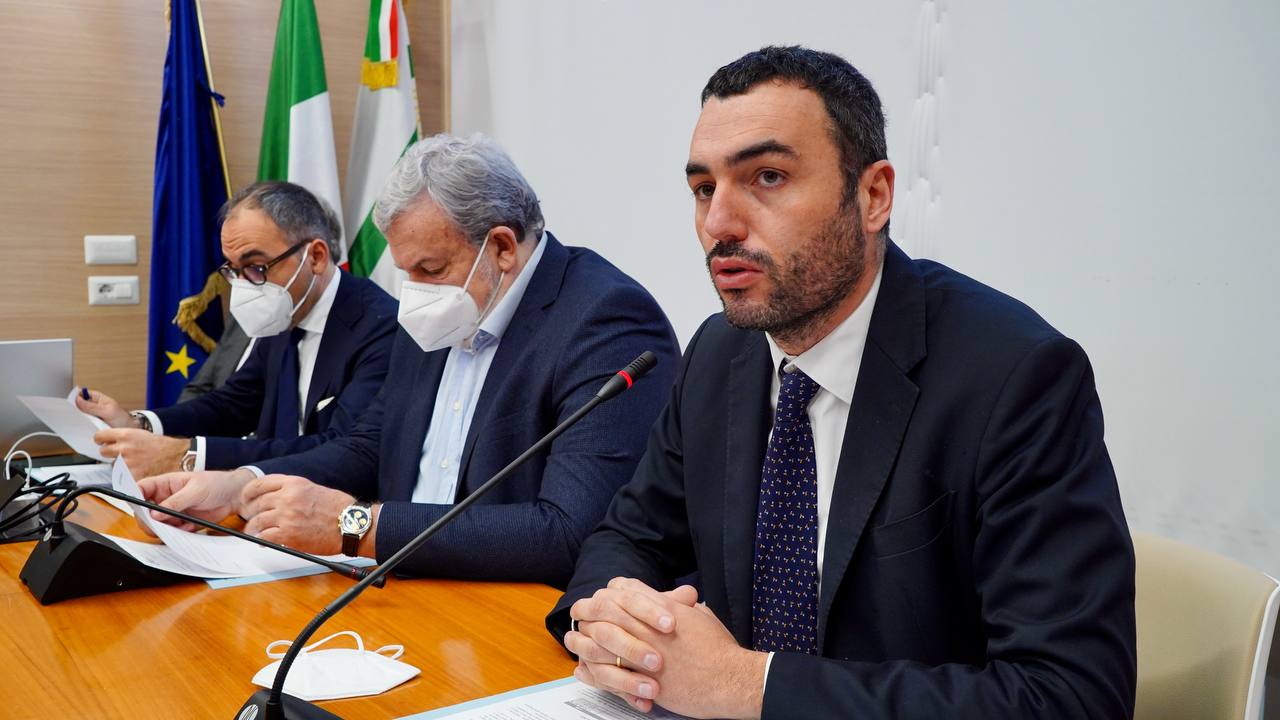 Galleria In arrivo il nuovo Nidi: 35 milioni di risorse iniziali e aiuti adeguati alla nascita di nuove imprese - Diapositiva 3 di 5