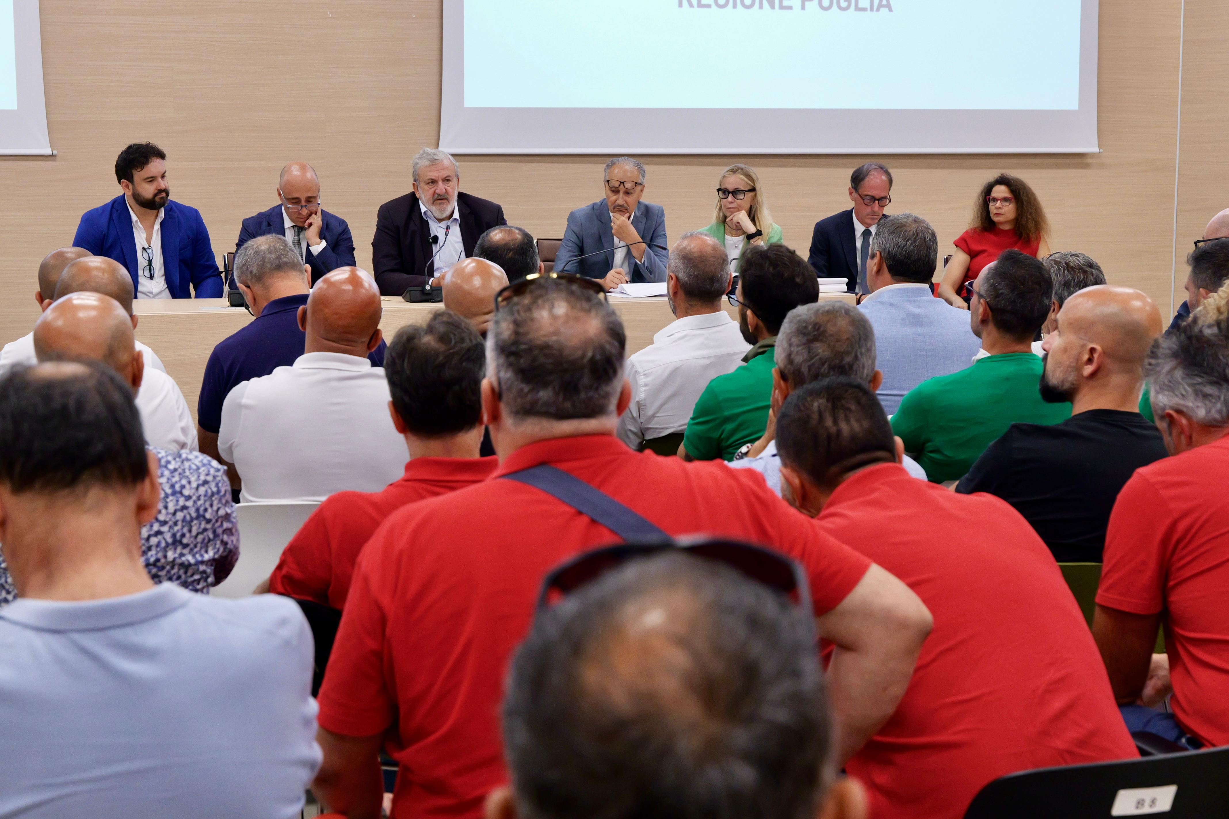 Galleria Ex Ilva, Emiliano convoca istituzioni e parti sociali per valutare le proposte del Governo: 