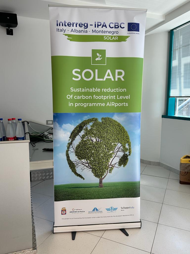 Galleria Evento Finale del Progetto SOLAR: Verso la Sostenibilità Ambientale negli Aeroporti - Diapositiva 3 di 3