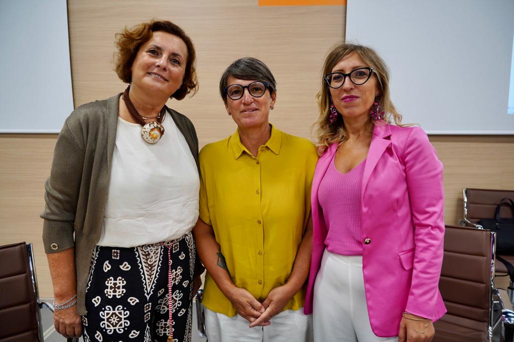 Galleria Genere in Comune: Regione e Anci Puglia insieme per la diffusione delle politiche di genere negli enti locali - Diapositiva 5 di 7
